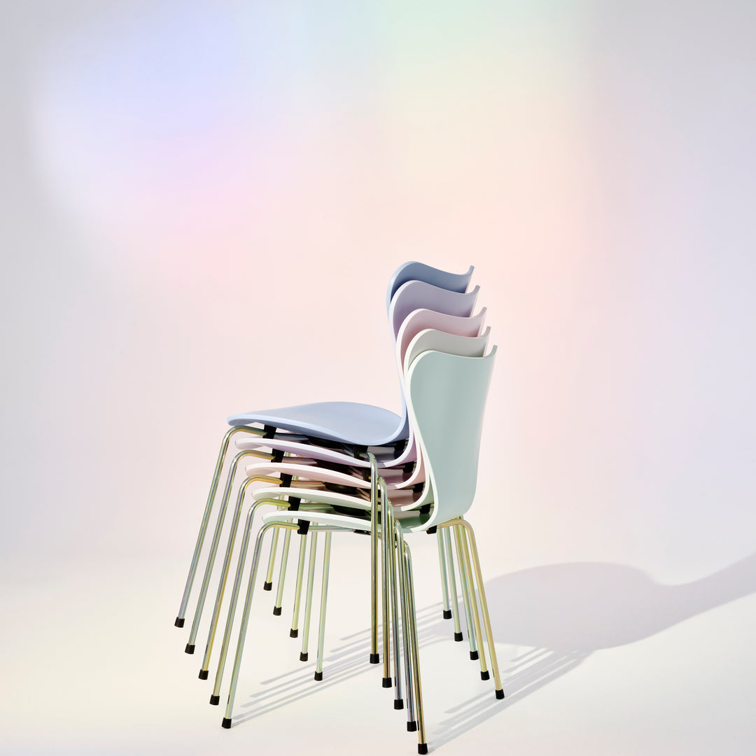Fritz Hansen Series 7™ Chair, Anniversary Edition 7:14 Am, Pink