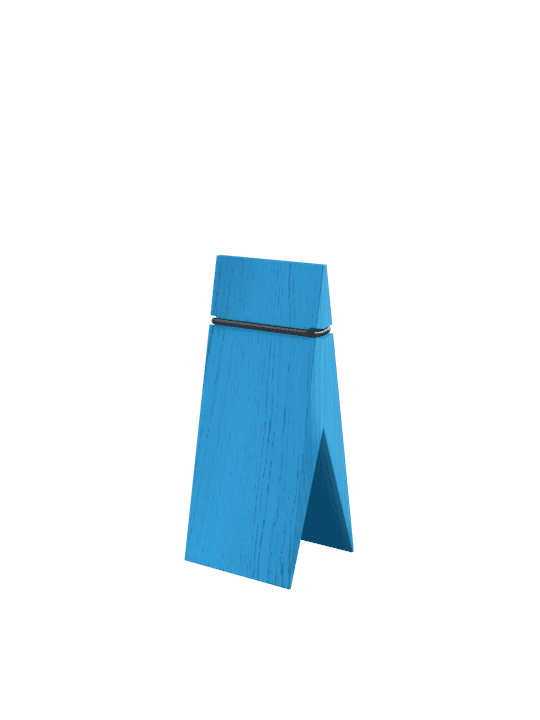 Moebe Pinch, Azul 