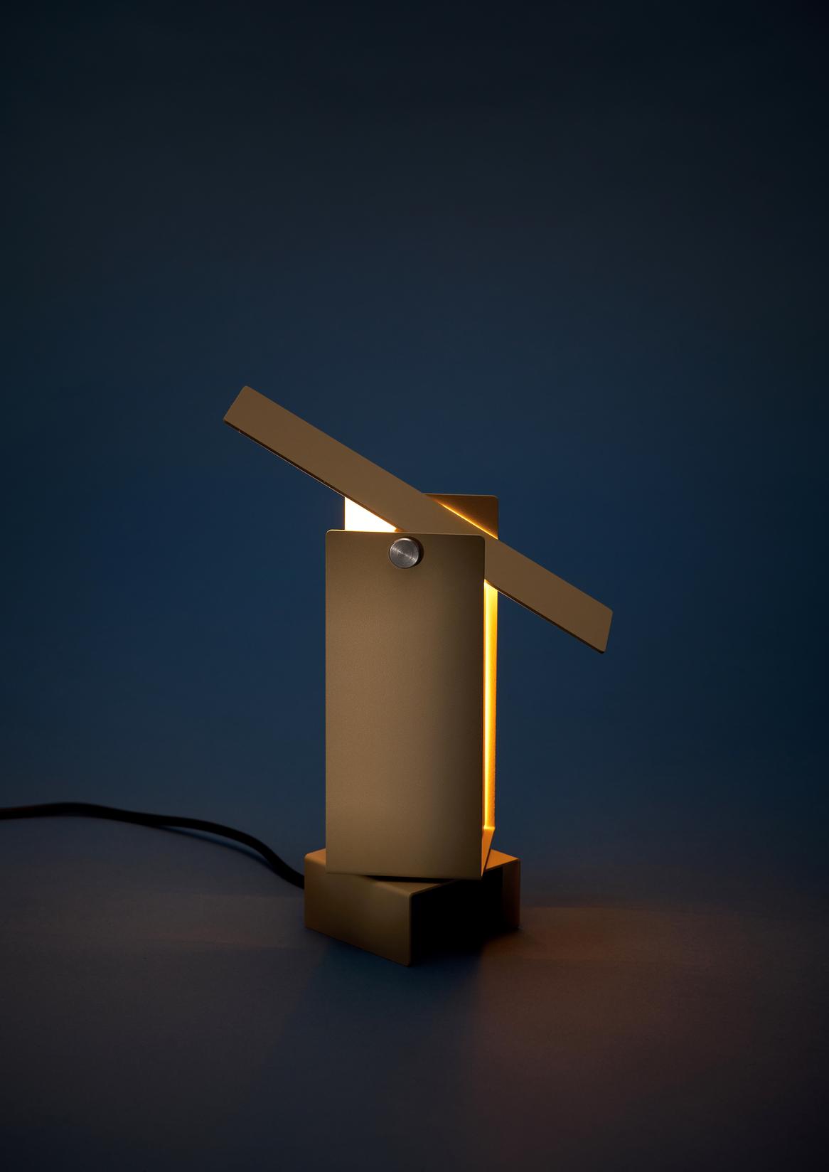 Moebe Pivoting Table Lamp, Sand