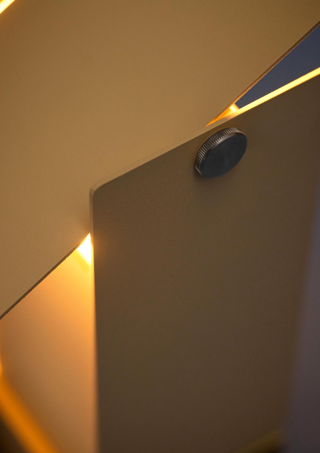 Moebe Pivoting Table Lamp, Sand