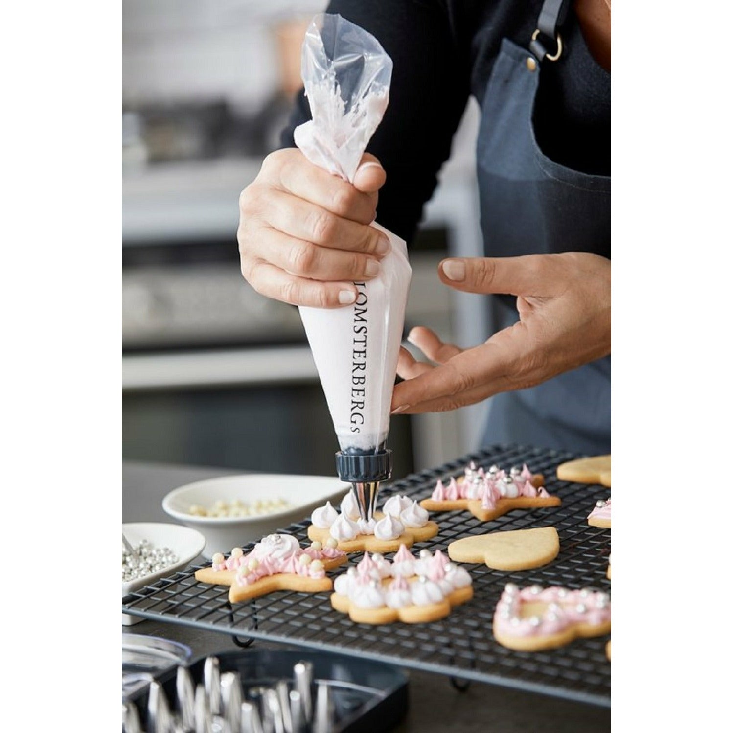 [product_category]-Blomsterbergs Disposable Piping Bag For Decorations, 50 Pcs.-Blomsterbergs-5722002251420-225142-BLO-2