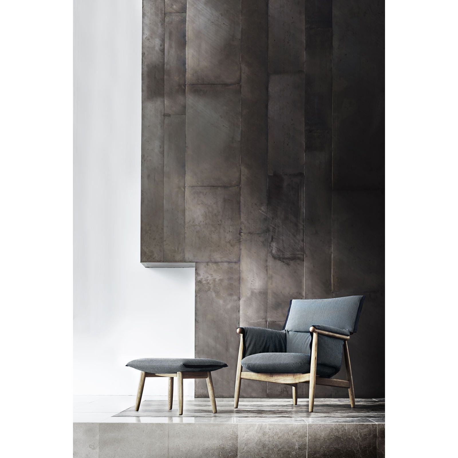 [product_category]-Carl Hansen E016 Embrace, Oiled Oak/Dark Gray Fabric-Carl Hansen-5714413952546-CHE016-fiord191-oiledoak-CAR-3