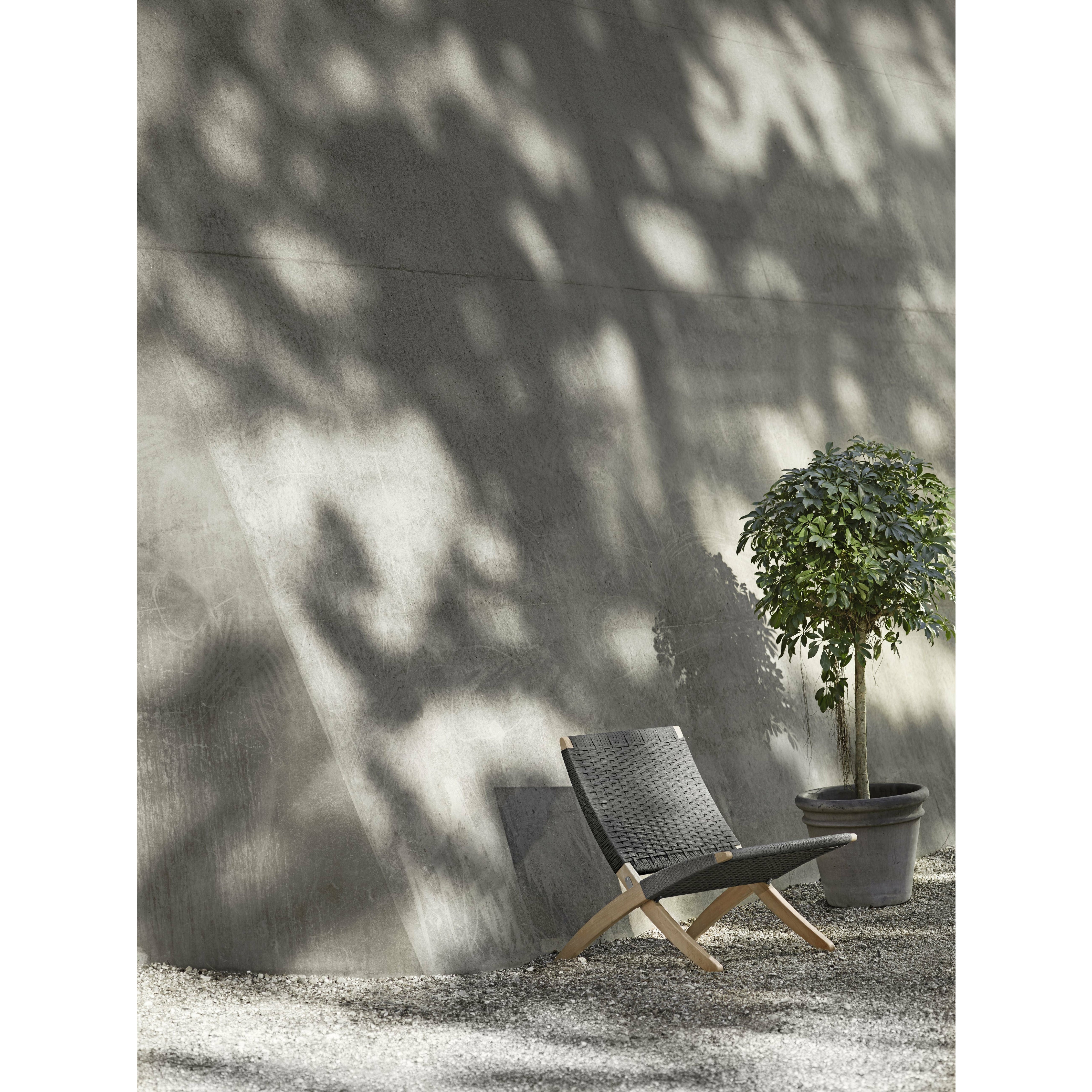 [product_category]-Carl Hansen Mg501 Cuba Chair Outdoor Untreated Teak, Rope/C Harcoal-Carl Hansen-5714413677920-MG501-090-105-FSC-100-VN-CHARCOAL-CAR-4