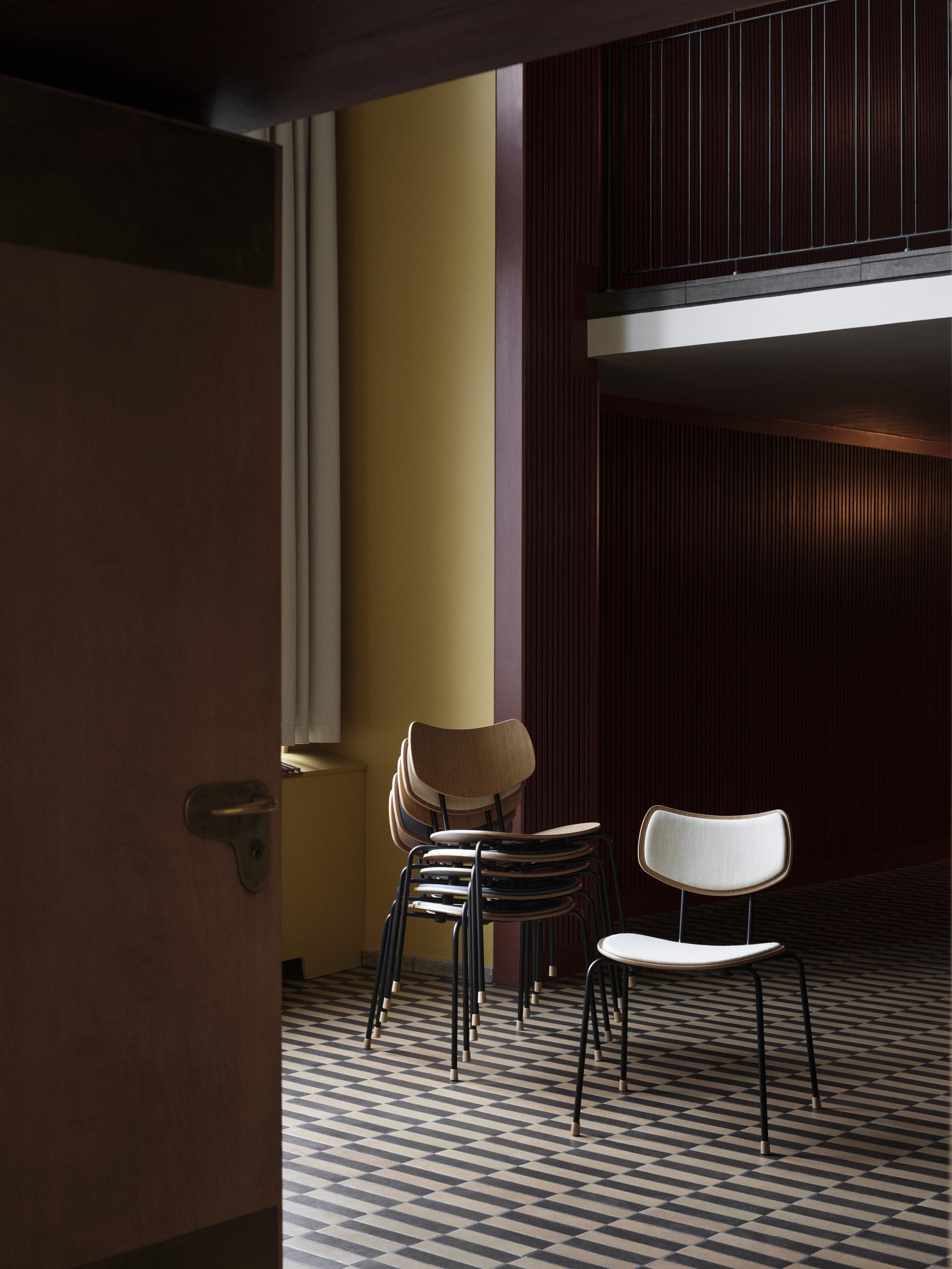 [product_category]-Carl Hansen Vla26p Vega Chair, Oak Lacquered/Mood 01104-Carl Hansen-5715230858592-VLA26P-020-104-9005-HR-FSC-70-Mood 01104-CAR-9