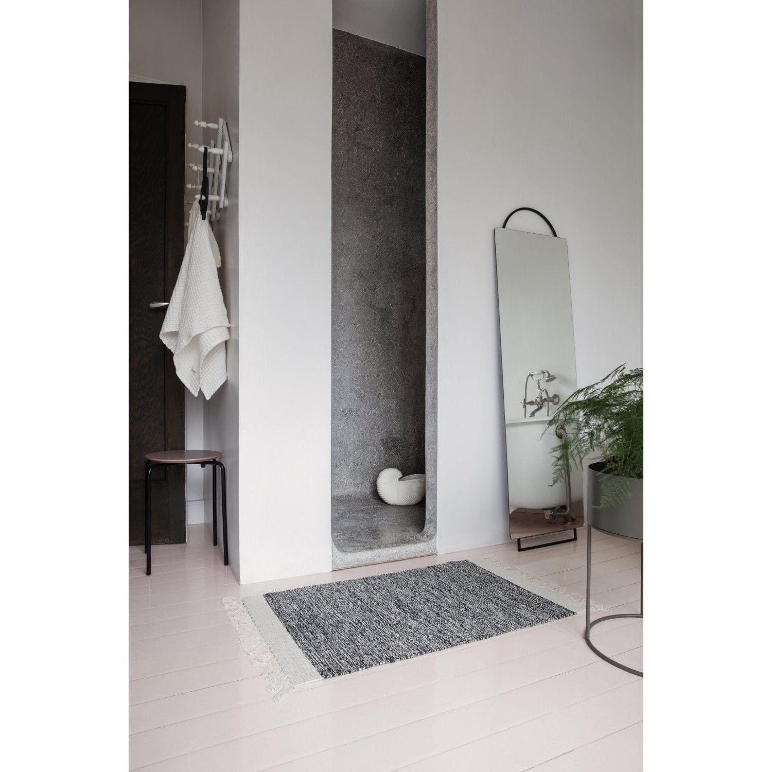 [product_category]-Ferm Living Adorn Mirror Large, Black-Ferm Living-5704723028109-100002101-FER-2