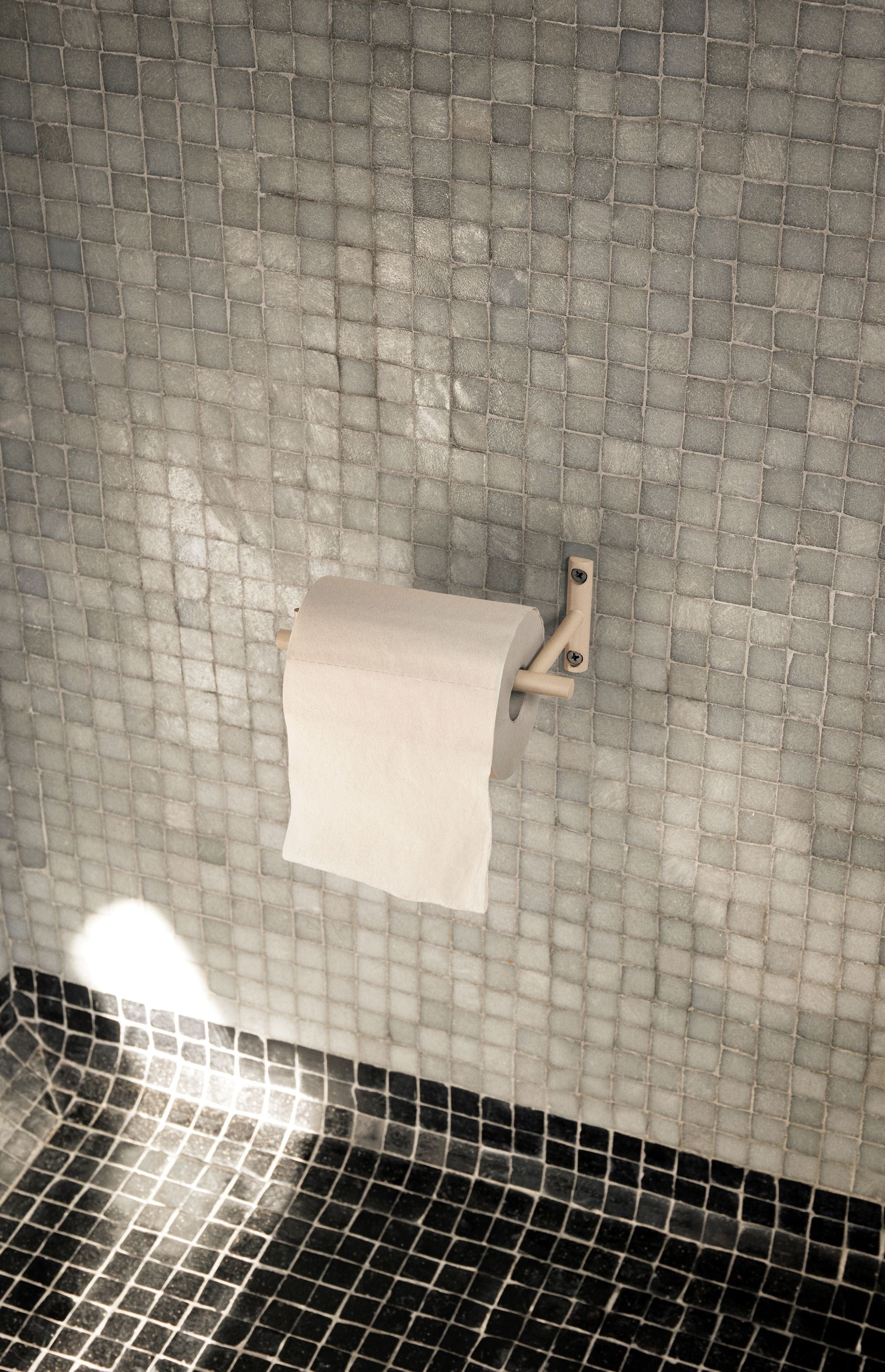 [product_category]-Ferm Living Dora Toilet Paper Holder B: 14,3 Cm, Cashmere-Ferm Living-5704723293880-1104266422-FER-4