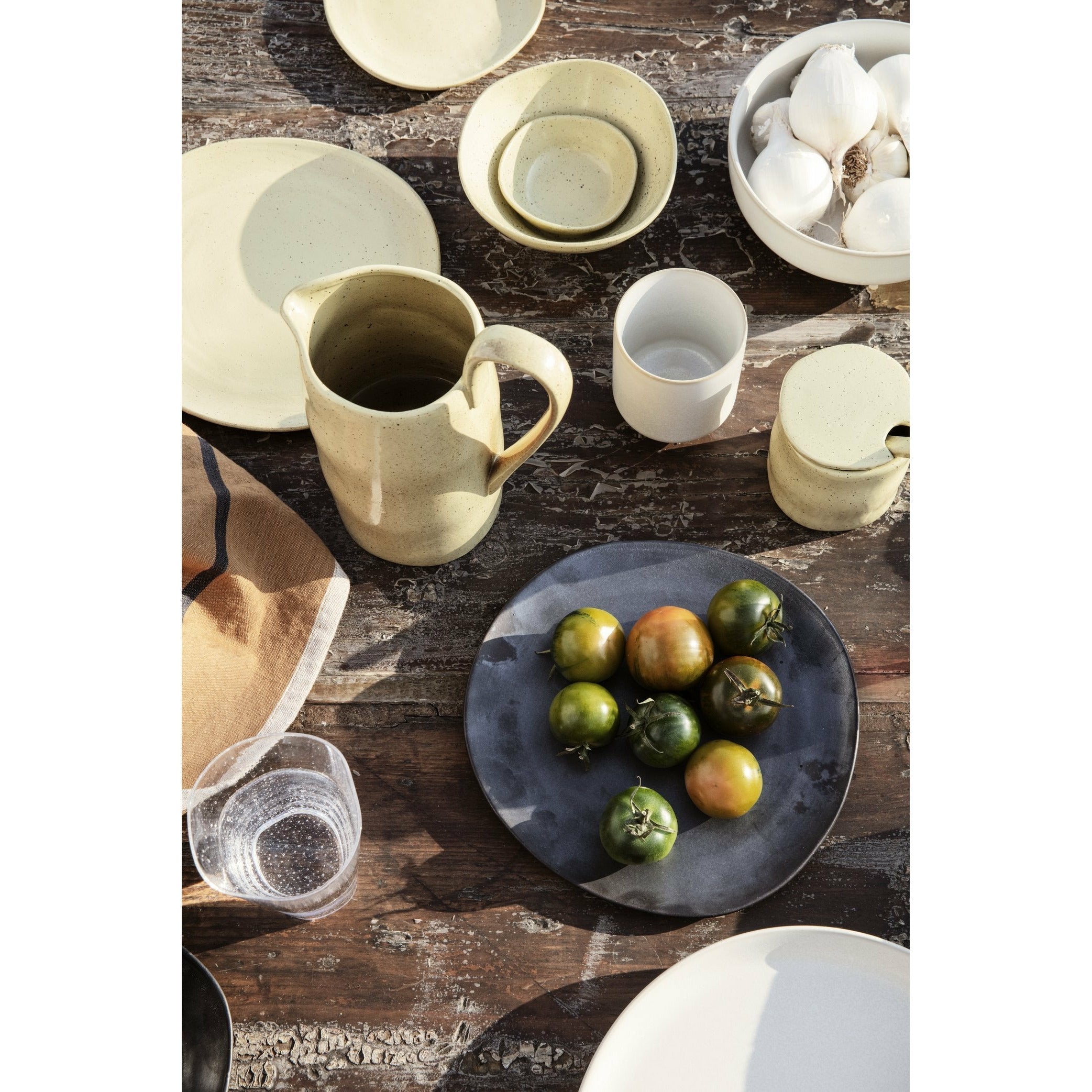 [product_category]-Ferm Living Flow Plate Yellow Speckle, ø22cm-Ferm Living-5704723257516-1102512846-FER-3