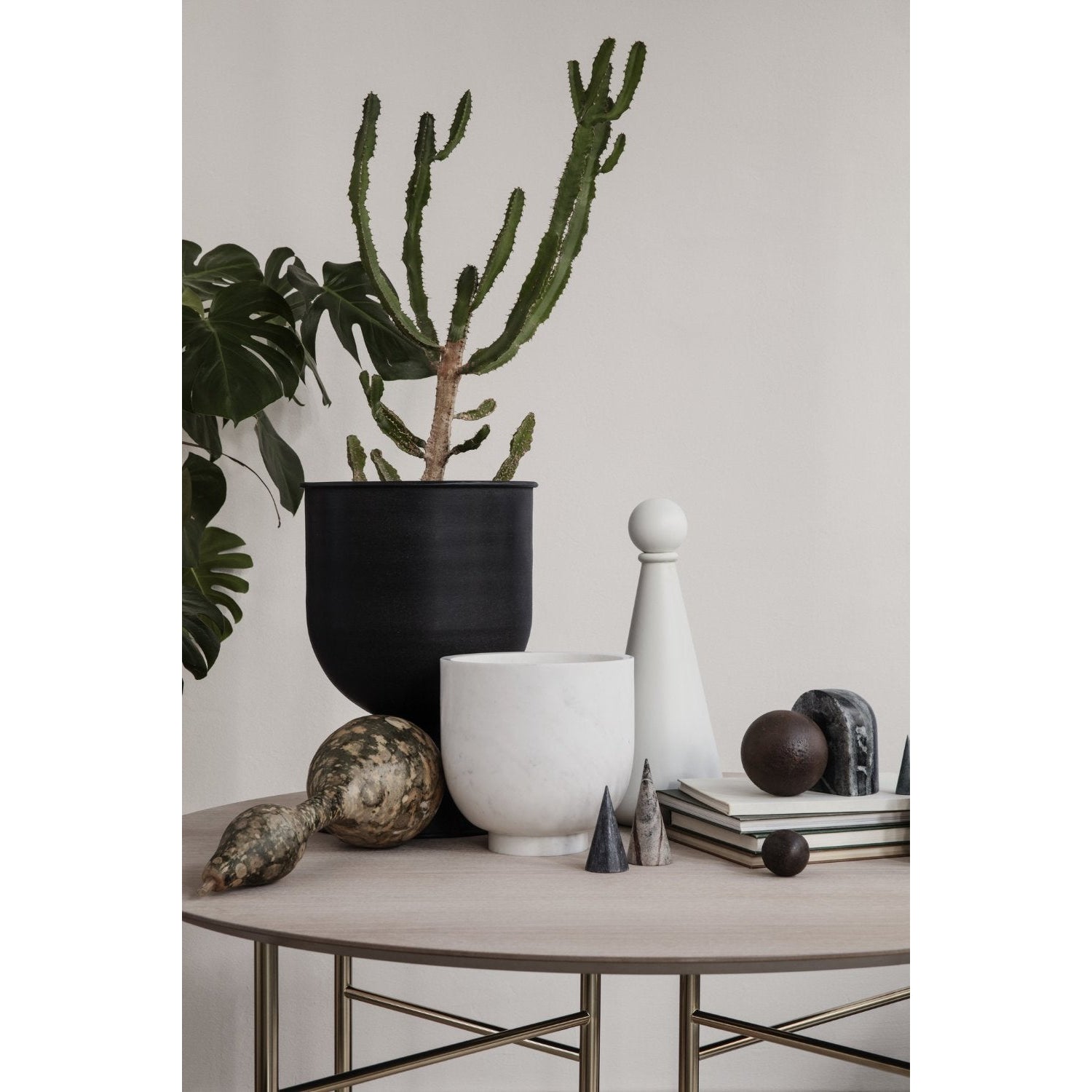 [product_category]-Ferm Living Hourglass Pot, Small-Ferm Living-5704723028888-100129629-FER-5