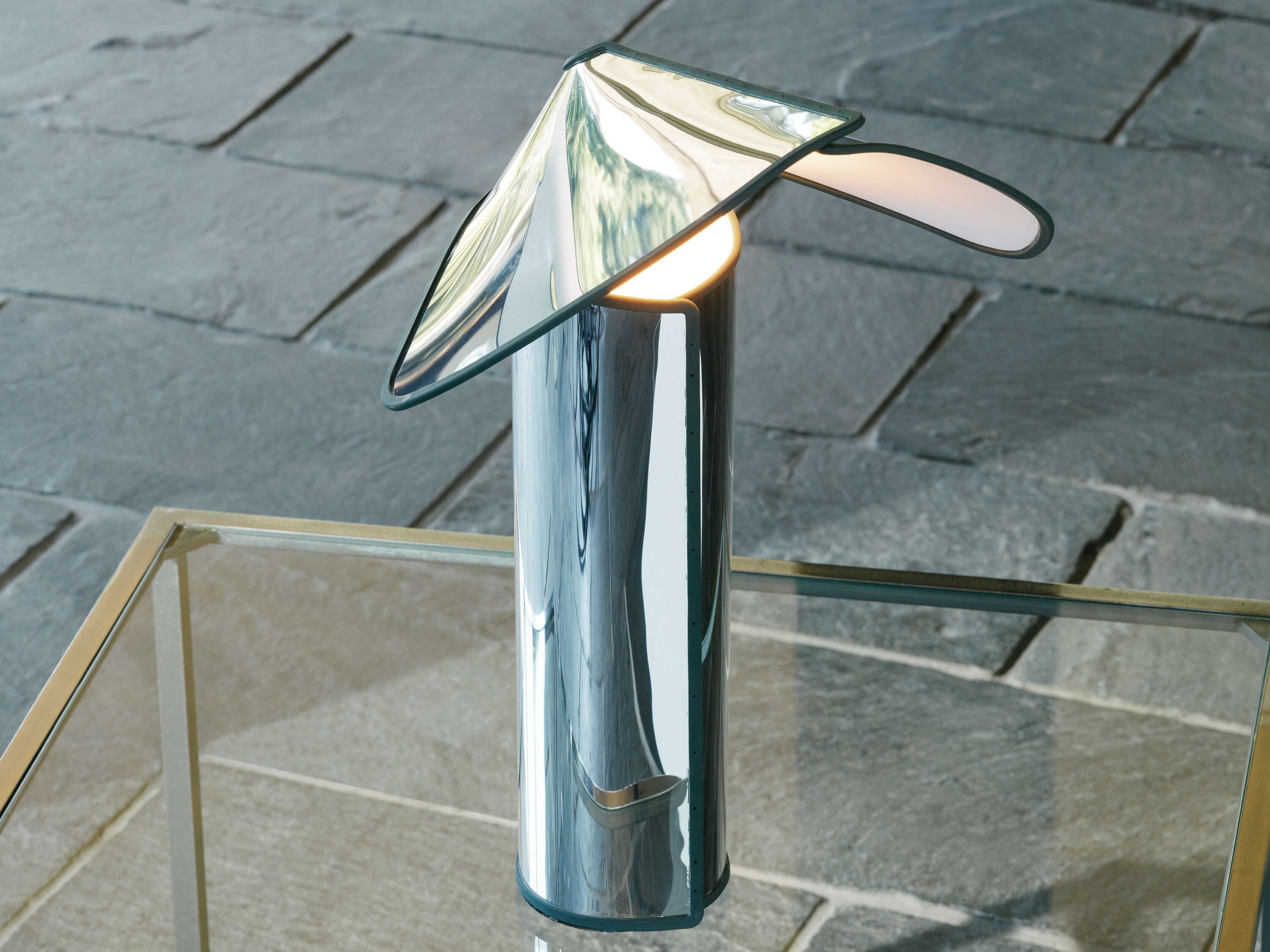 [product_category]-Flos Chiara Table Lamp, Auminium/Anthacite-Flos-8059607032305-F1595004-FLO-3