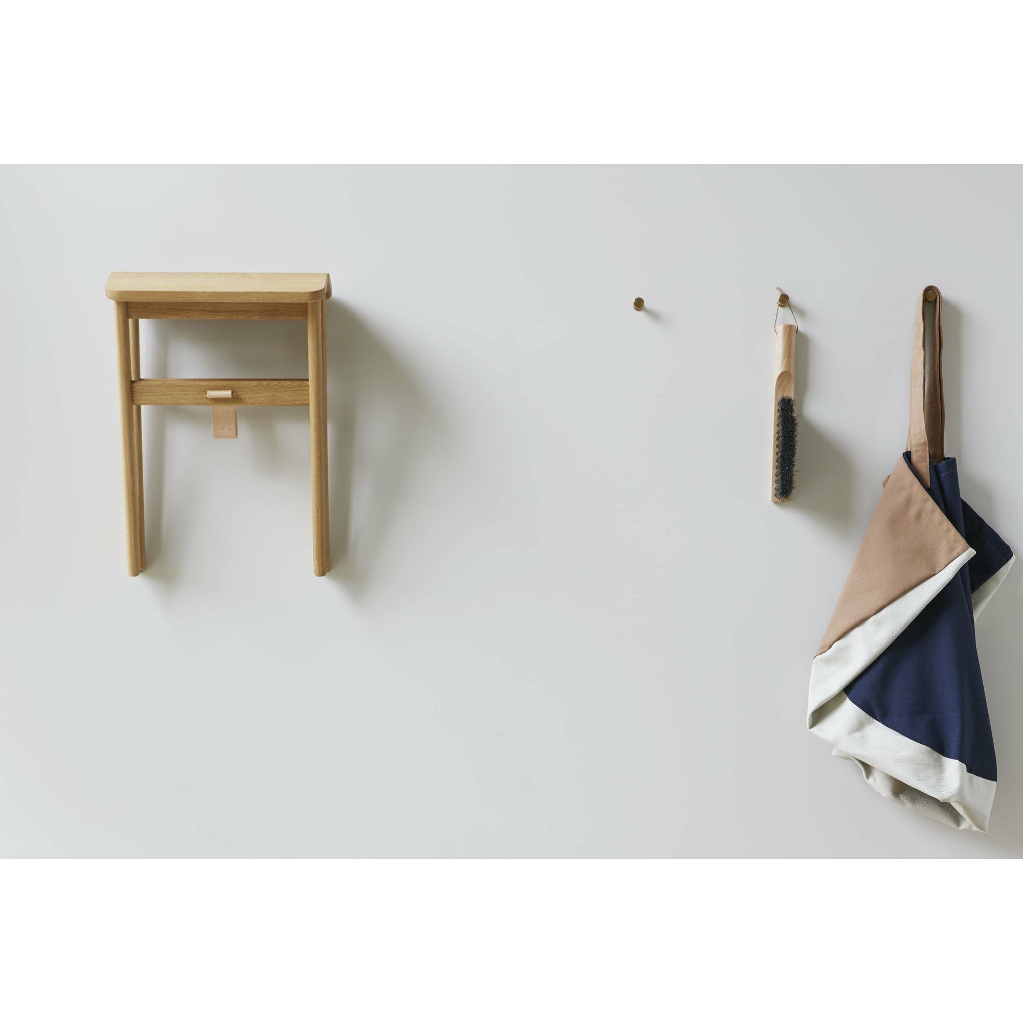 [product_category]-Form & Refine Angle Foldable Stool. Oak-Form&Refine-5714942021508-2150-FOR-6