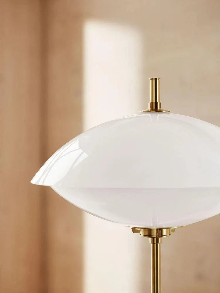 Fritz Hansen Clam -bordlampe, Ø33 cm