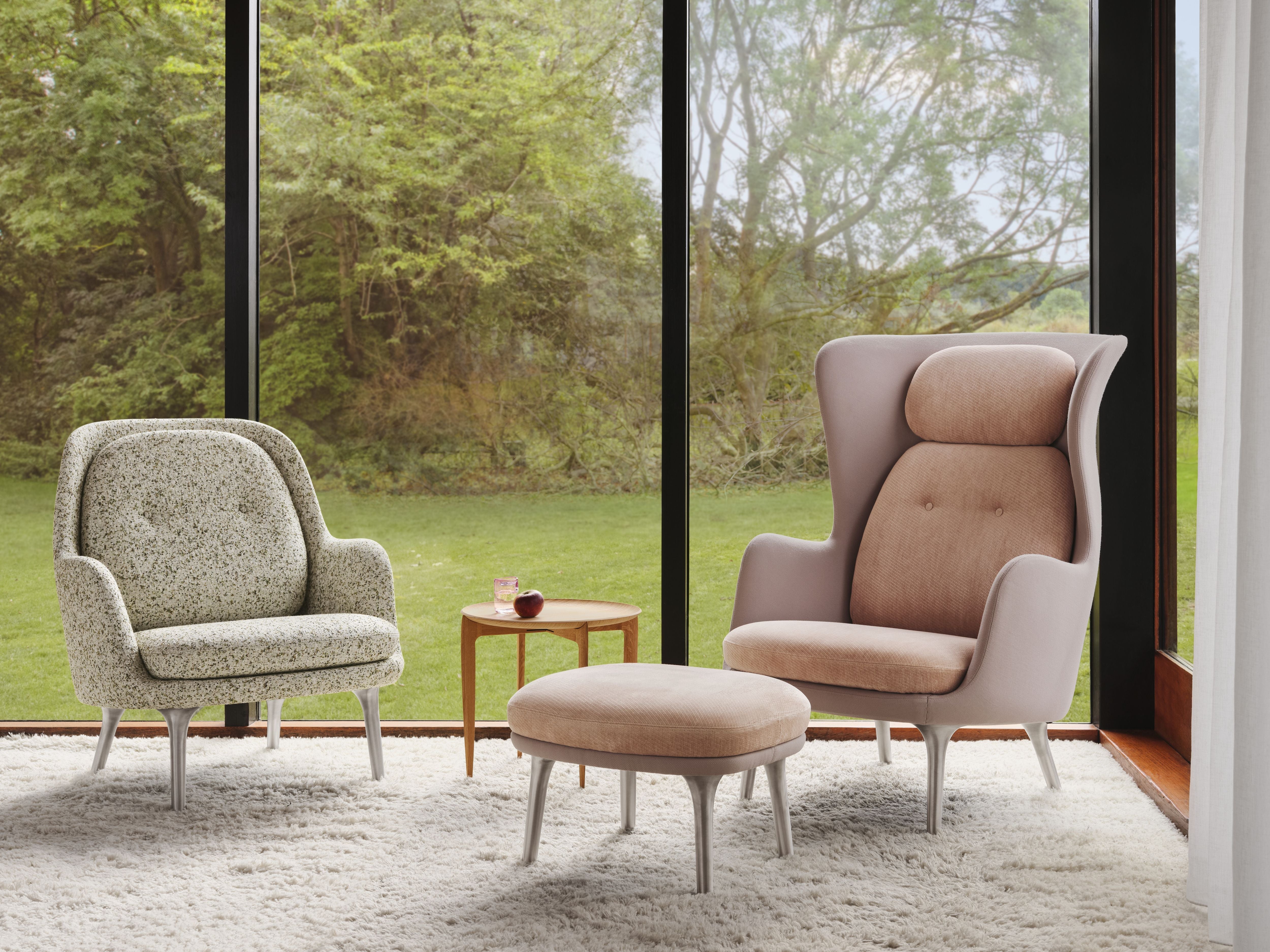 [product_category]-Fritz Hansen Jh11 Ro Footstoll Aluminium, Pale Rose-Fritz Hansen-JH11-Steelcut605-Nabis0011-FRI-2