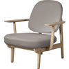  JH97 Fred Lounge stol lakeret eg lys beige