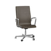 Fritz Hansen Oxford 3293 W lænestol Fem armbase med kastorer satin børstet aluminium/essentiel, sten