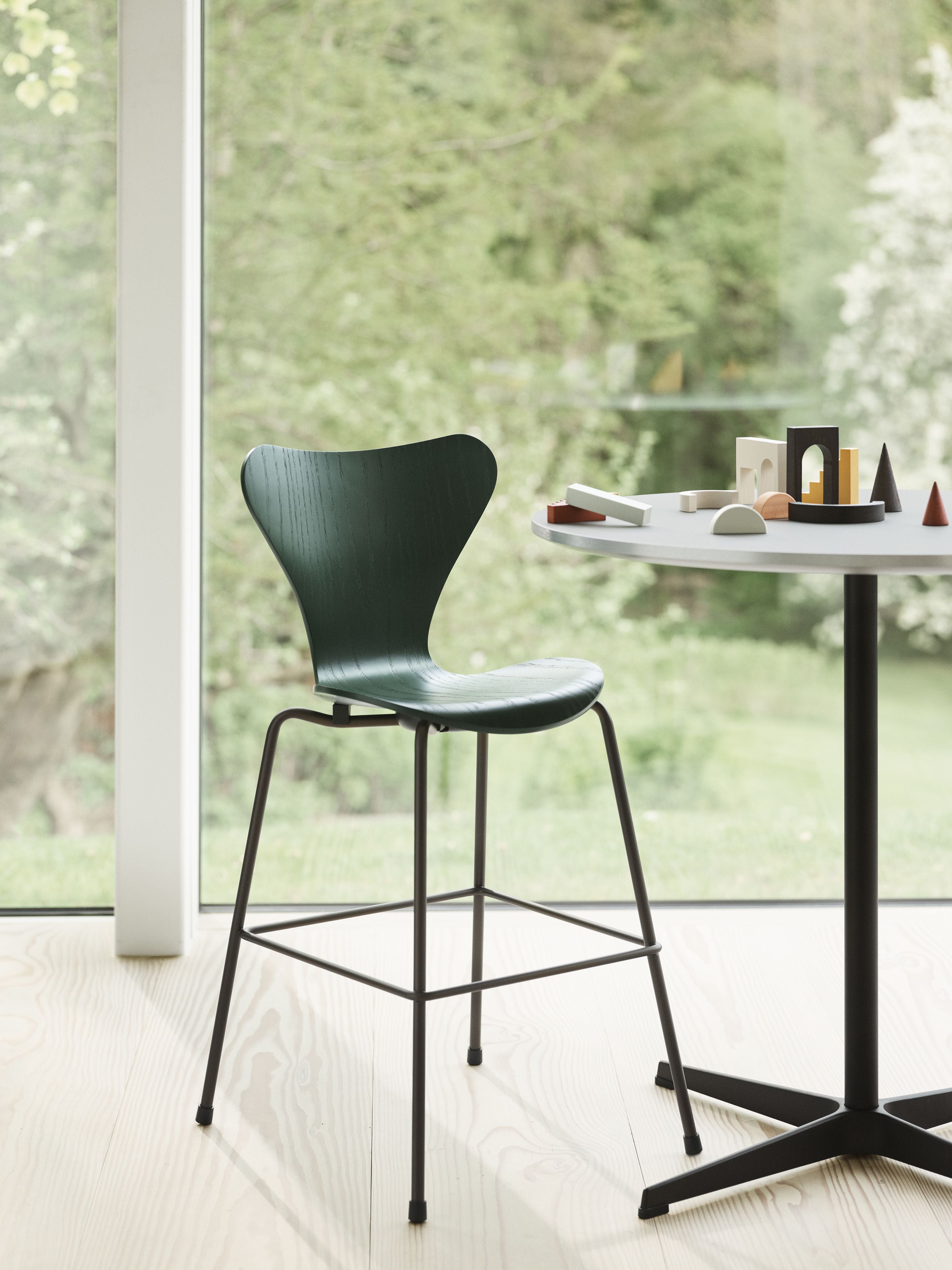 [product_category]-Fritz Hansen Series 7 Junior Chair, Brown Bronze/Evergreen-Fritz Hansen-5702370000318-840239-FRI-6
