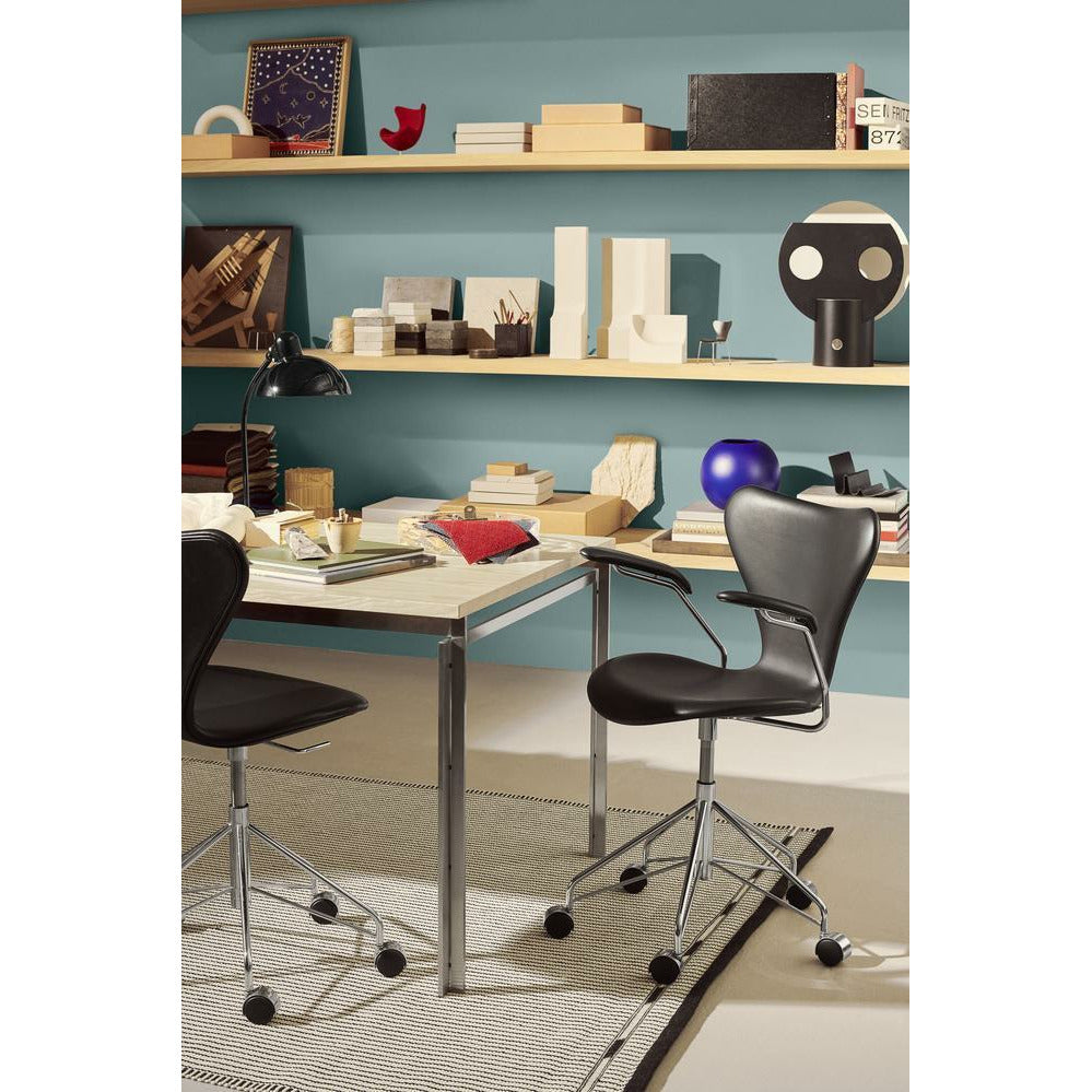 [product_category]-Fritz Hansen Series 7 Swivel Chair With Armrests (For Carpets) Special Edition-Fritz Hansen-3217-Armrest-BlackLeather-SoftFloor-SpecialEdition-2
