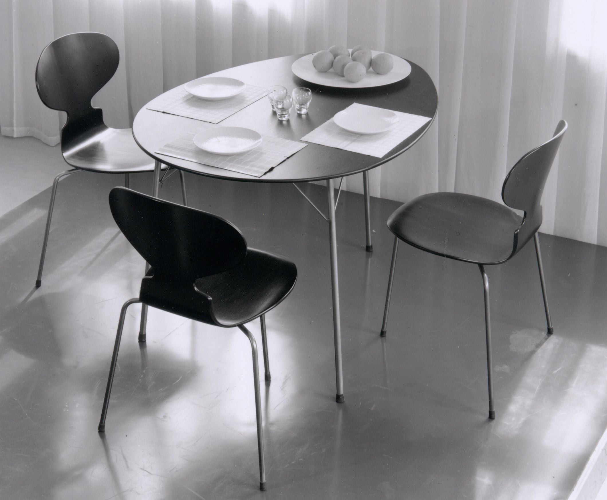 [product_category]-Fritz Hansen The Egg Table-Fritz Hansen-3603-Egg-Table-FRI-2