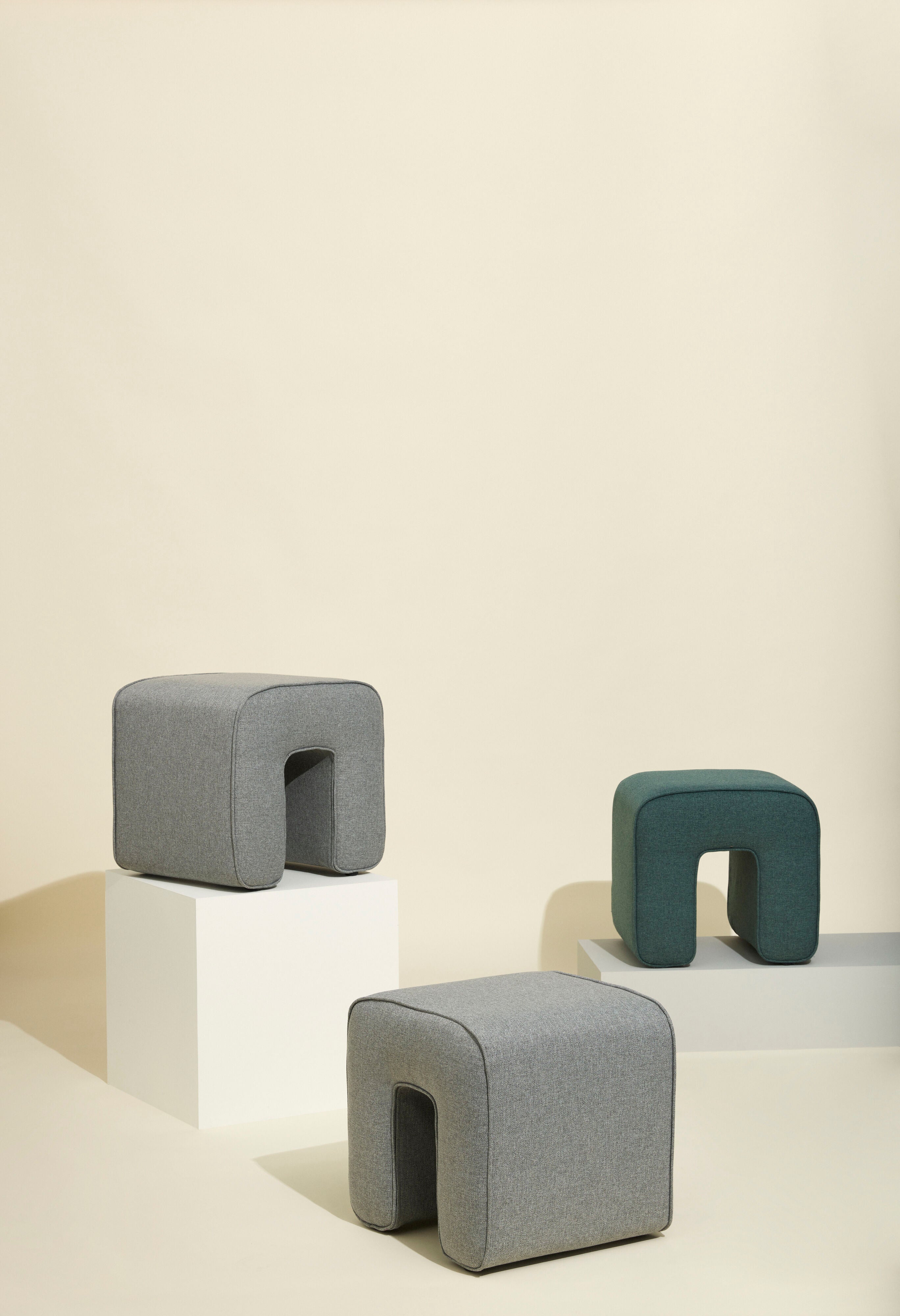 [product_category]-Hübsch Sculpture Pouffe Grey-Hübsch-5712772119532-101501-HUB-4