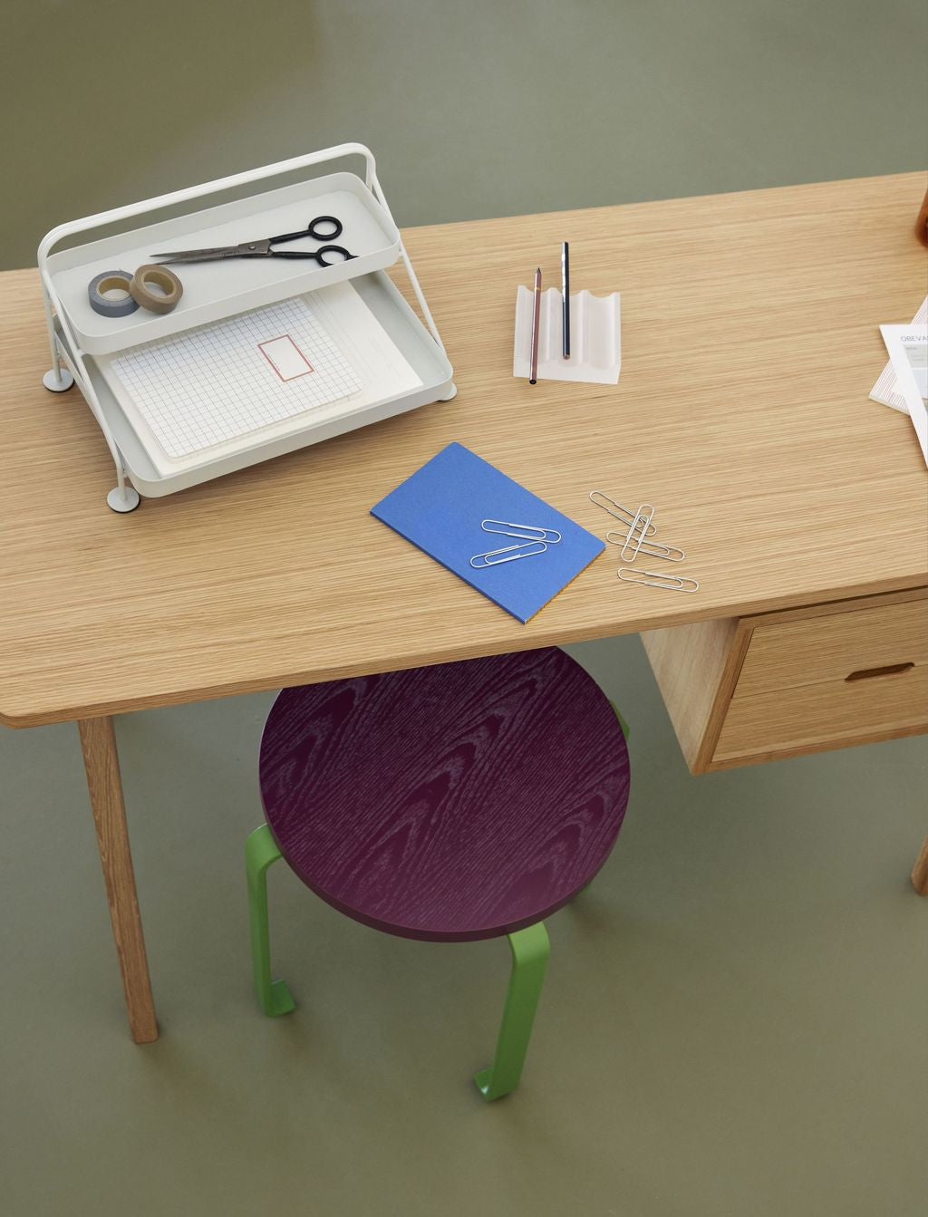 [product_category]-Hübsch Smile Stool, Burgundy/Green-Hübsch-5712772127070-021607-HUB-6