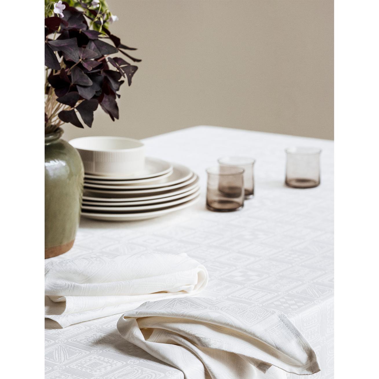 Juna Basic Placemat Dust Red, 43x30 Cm
