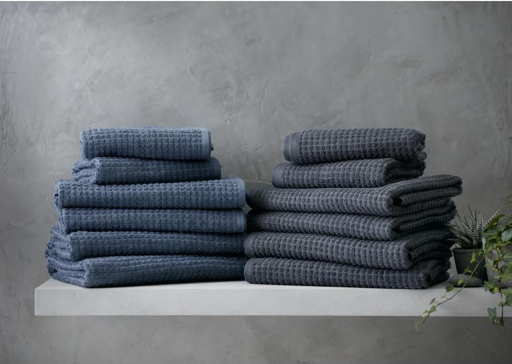 [product_category]-Juna Check Towel Dark Grey, 50x100 Cm-Juna-5713397150573-615057-JUN-1