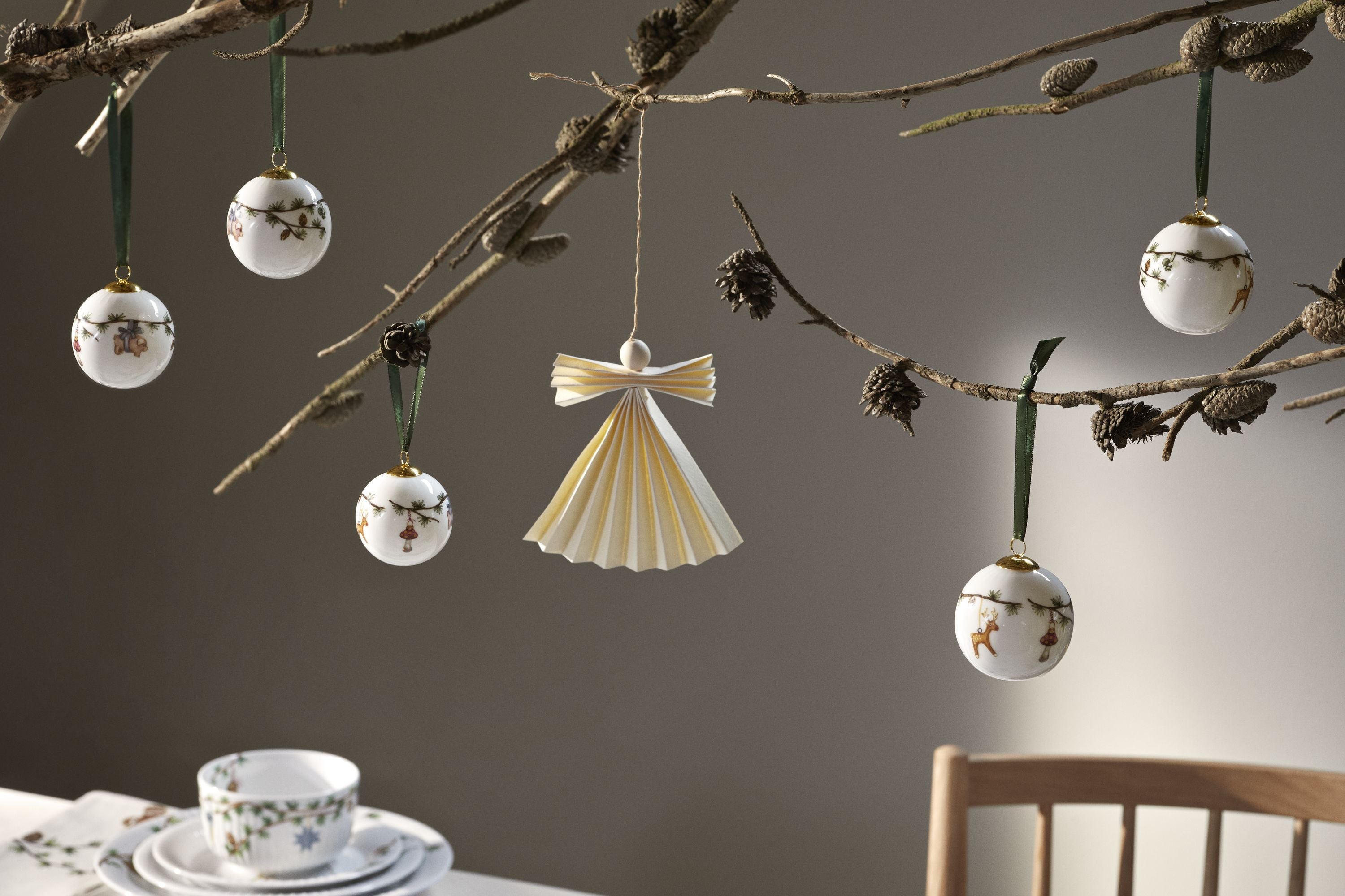 [product_category]-Kähler Hammershøi Christmas Bauble 2023 ø6 Cm White W. Deco-Kähler-5703779187730-693139-KAH-6