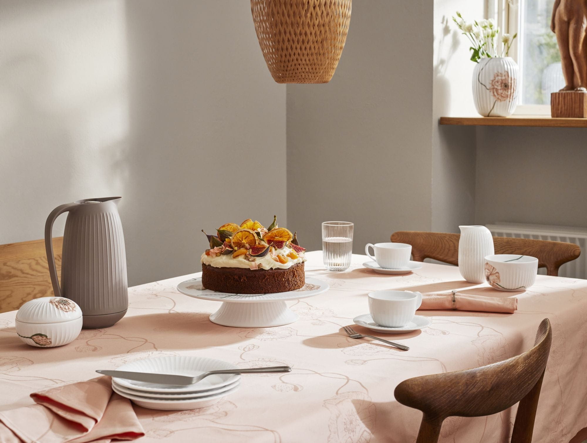 [product_category]-Kähler Hammershøi Poppy Cake Plate ø30 Cm, White With Decoration-Kähler-5703779186931-692267-KAH-5