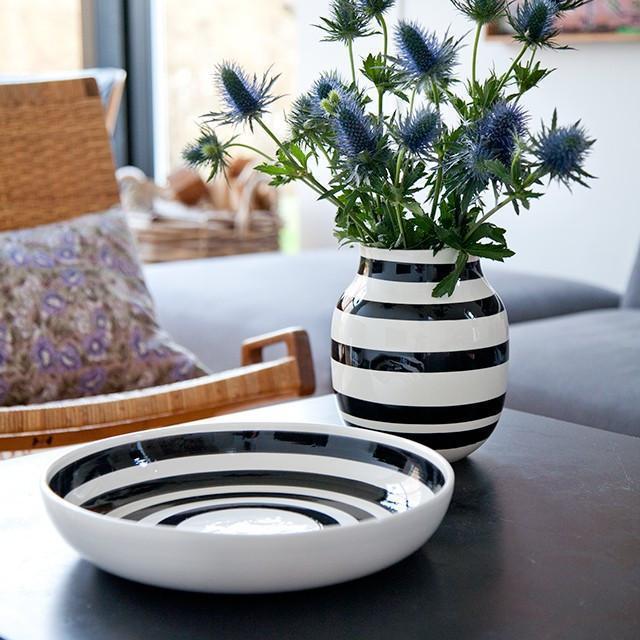 [product_category]-Kähler Omaggio Vase Black, Medium-Kähler-5703779119625-690190-KAE-3