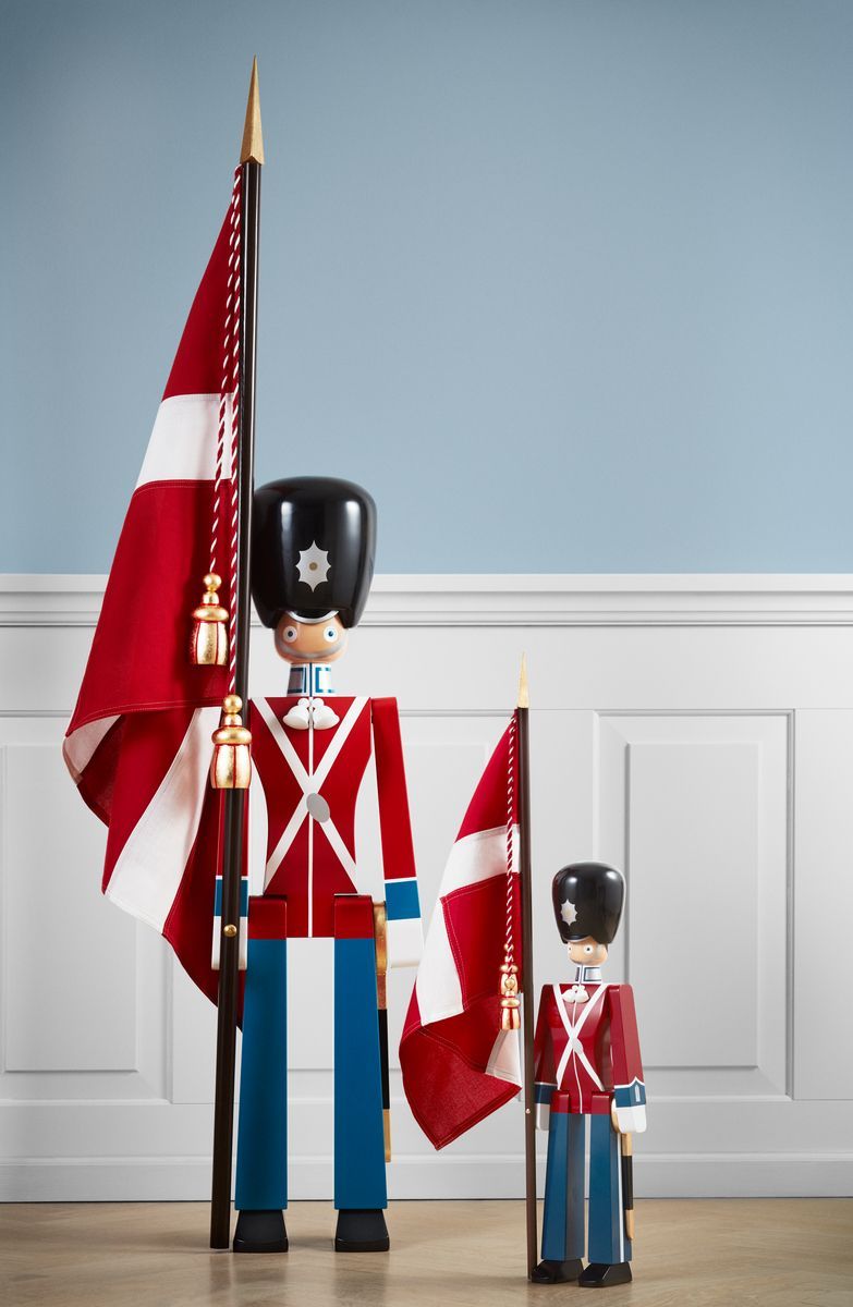 [product_category]-Kay Bojesen Standard Bearer Red/Blue/White, Medium-Kay Bojesen-5709513392248-39224-KAY-7