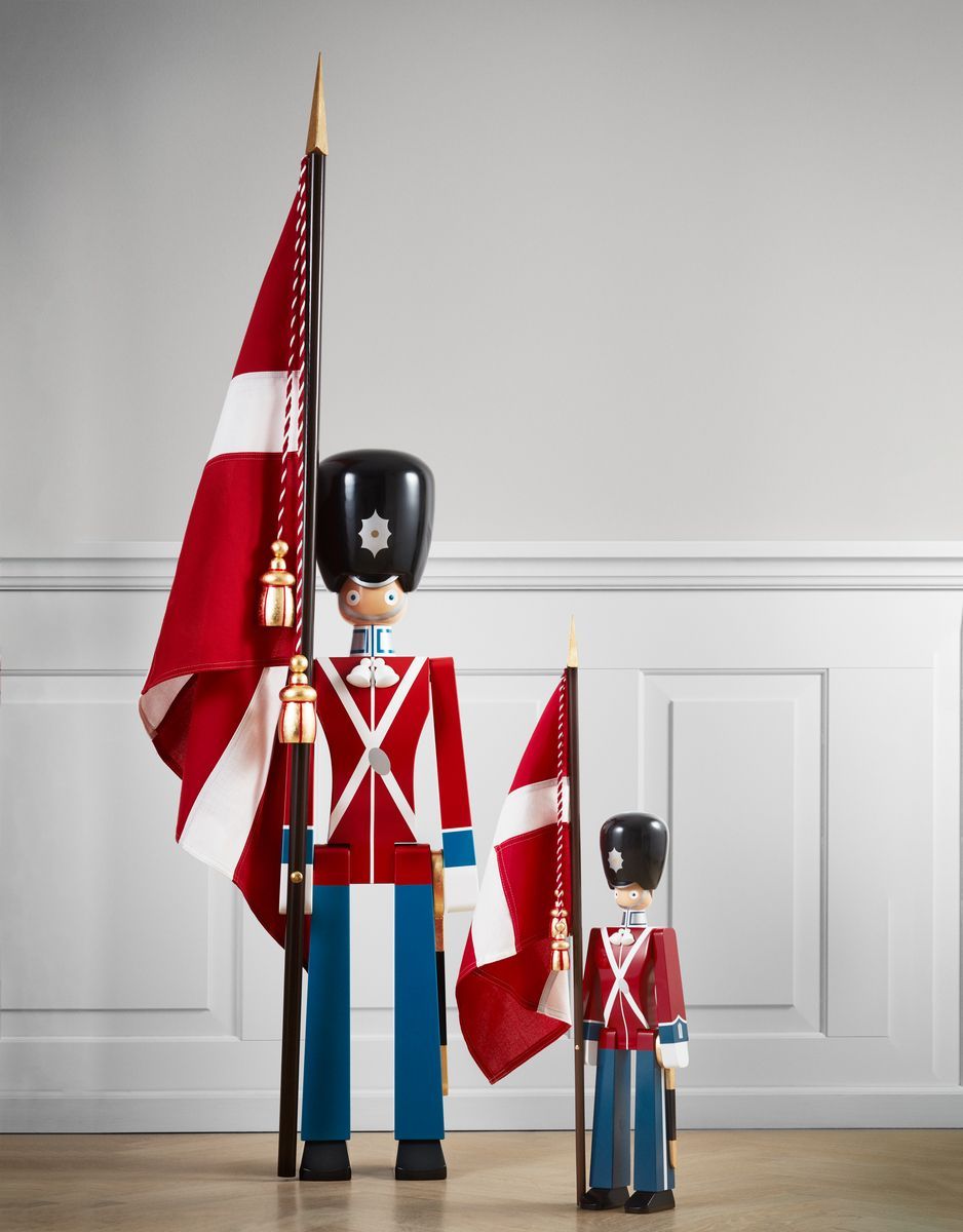 [product_category]-Kay Bojesen Standard Bearer Red/Blue/White, Medium-Kay Bojesen-5709513392248-39224-KAY-8