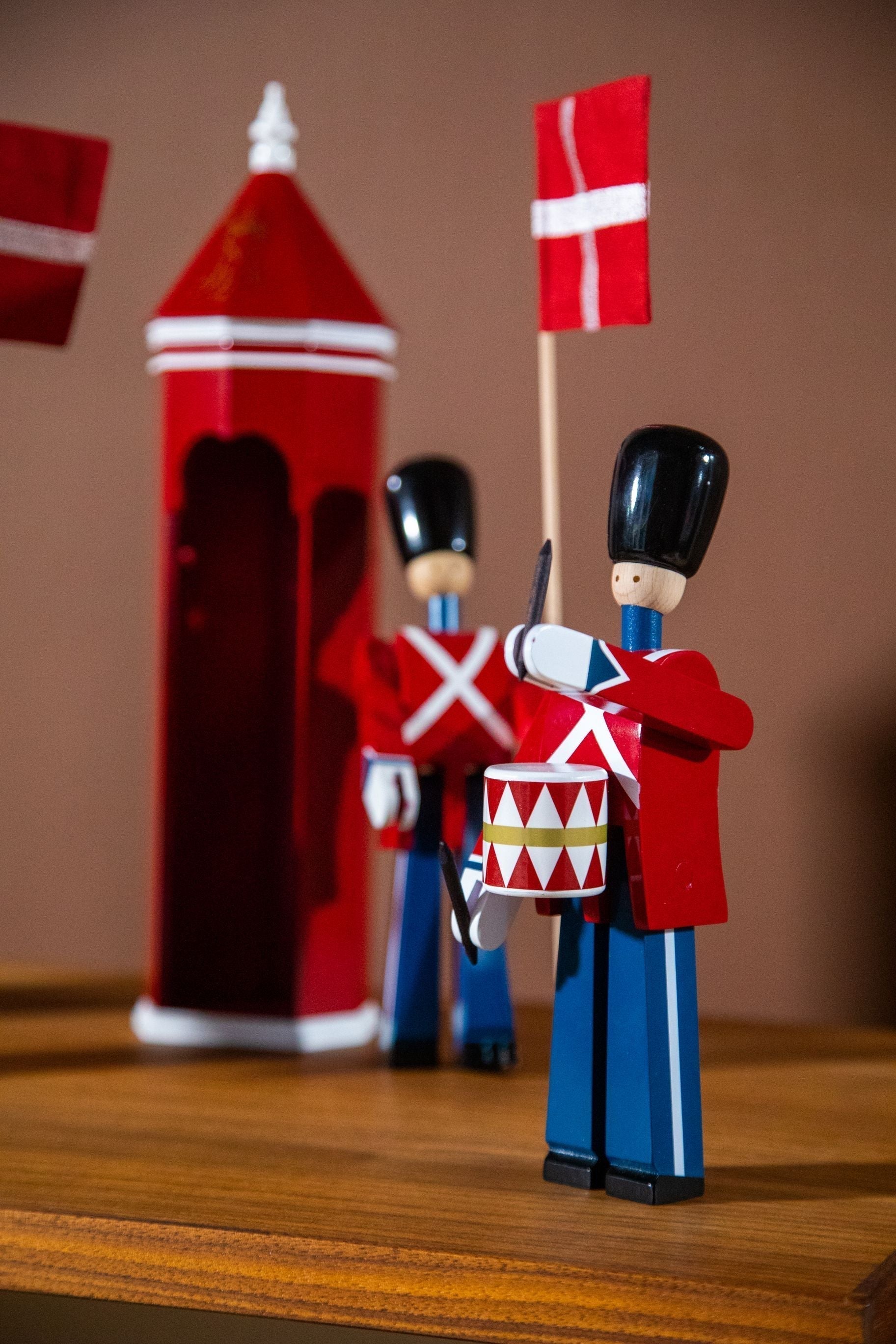 [product_category]-Kay Bojesen Standard Bearer Red/Blue/White, Small-Kay Bojesen-5709513394822-39482-KAY-10