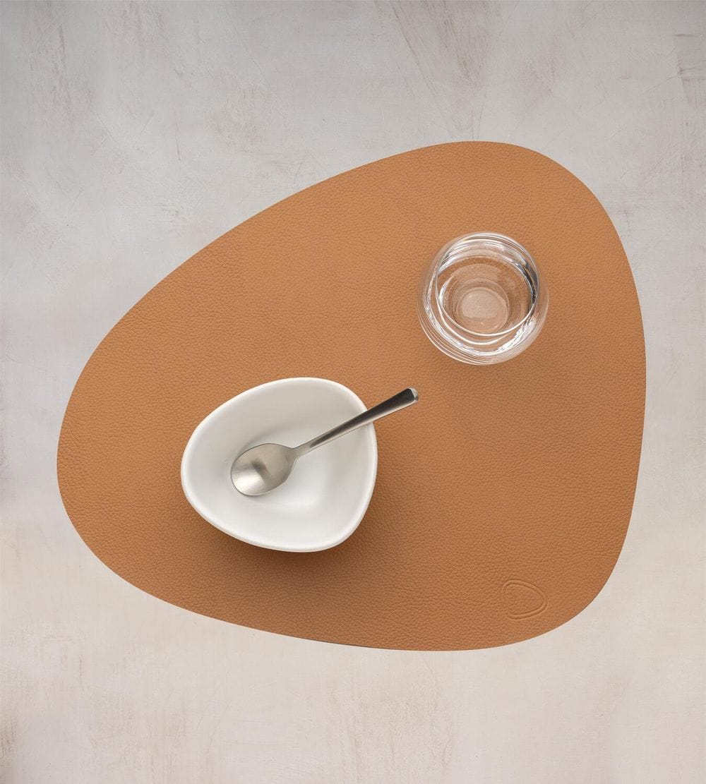 [product_category]-Lind Dna Curve Placemat Serene Leather M, Natural-Lind DNA-5740020101435-991695-LIN-2