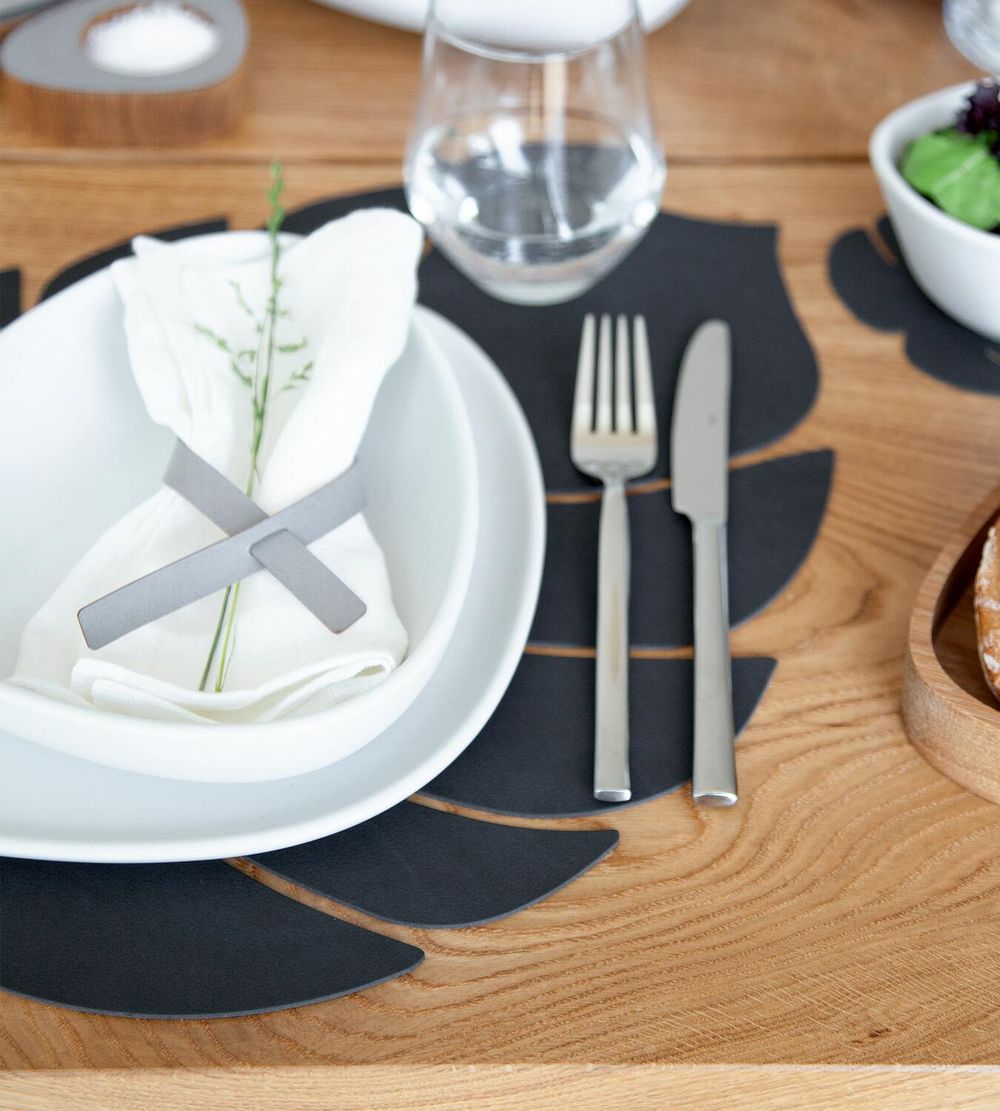 [product_category]-Lind Dna Leaf Placemat Nupo Leather L, Black-Lind DNA-5711905519805-990072-LIN-4
