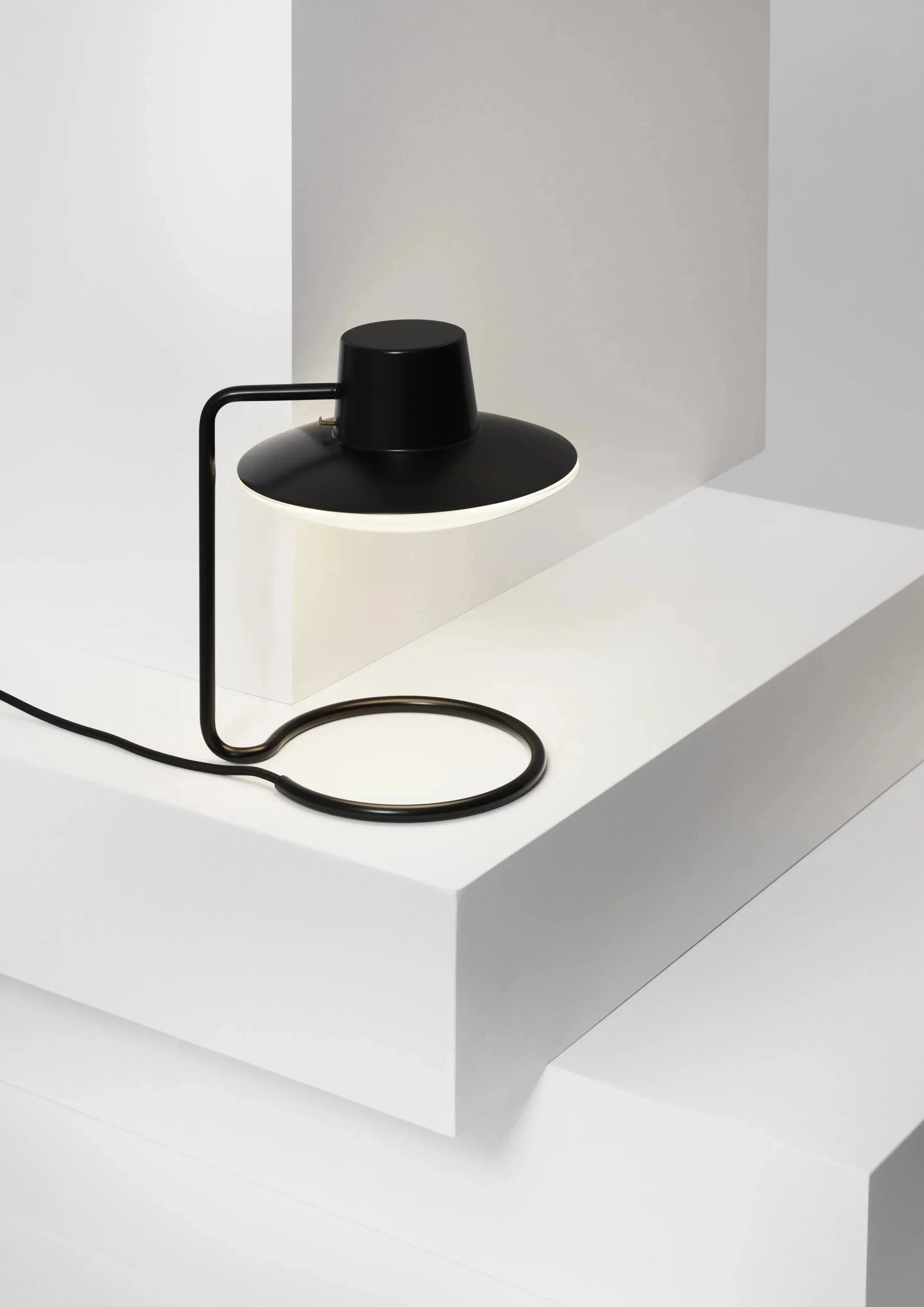 [product_category]-Louis Poulsen Aj Oxford Table Lamp Metal Black/Opal Glass ø 28 Cm-Louis Poulsen-5714693105380-5744168627-LOU-11