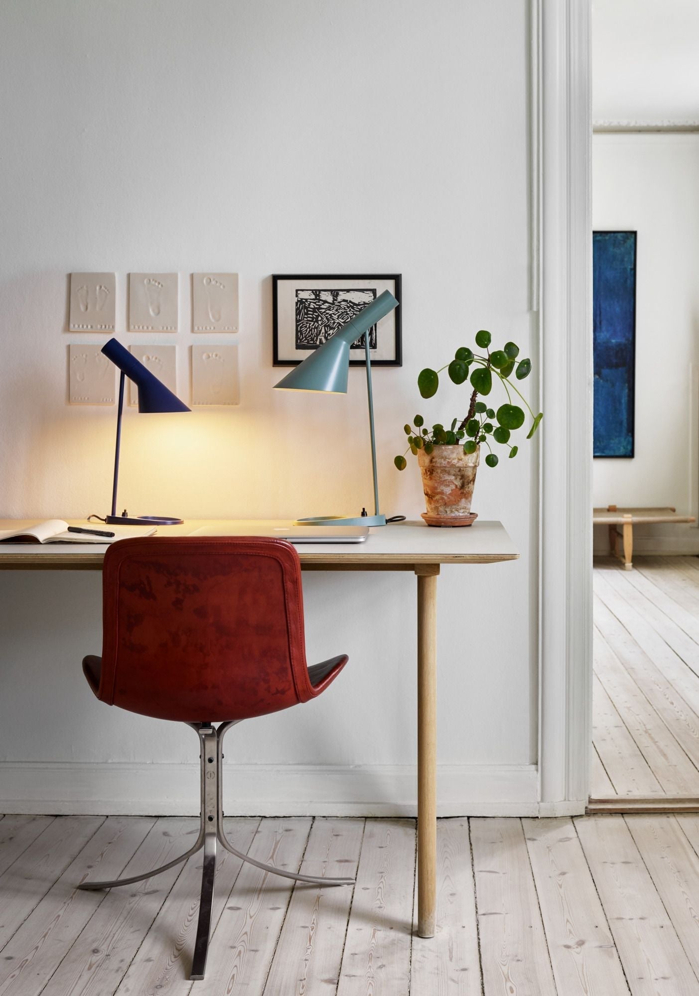 [product_category]-Louis Poulsen Aj Table Lamp Mini V3, Dark Grey-Louis Poulsen-5714693693764-5744167262-LOU-6