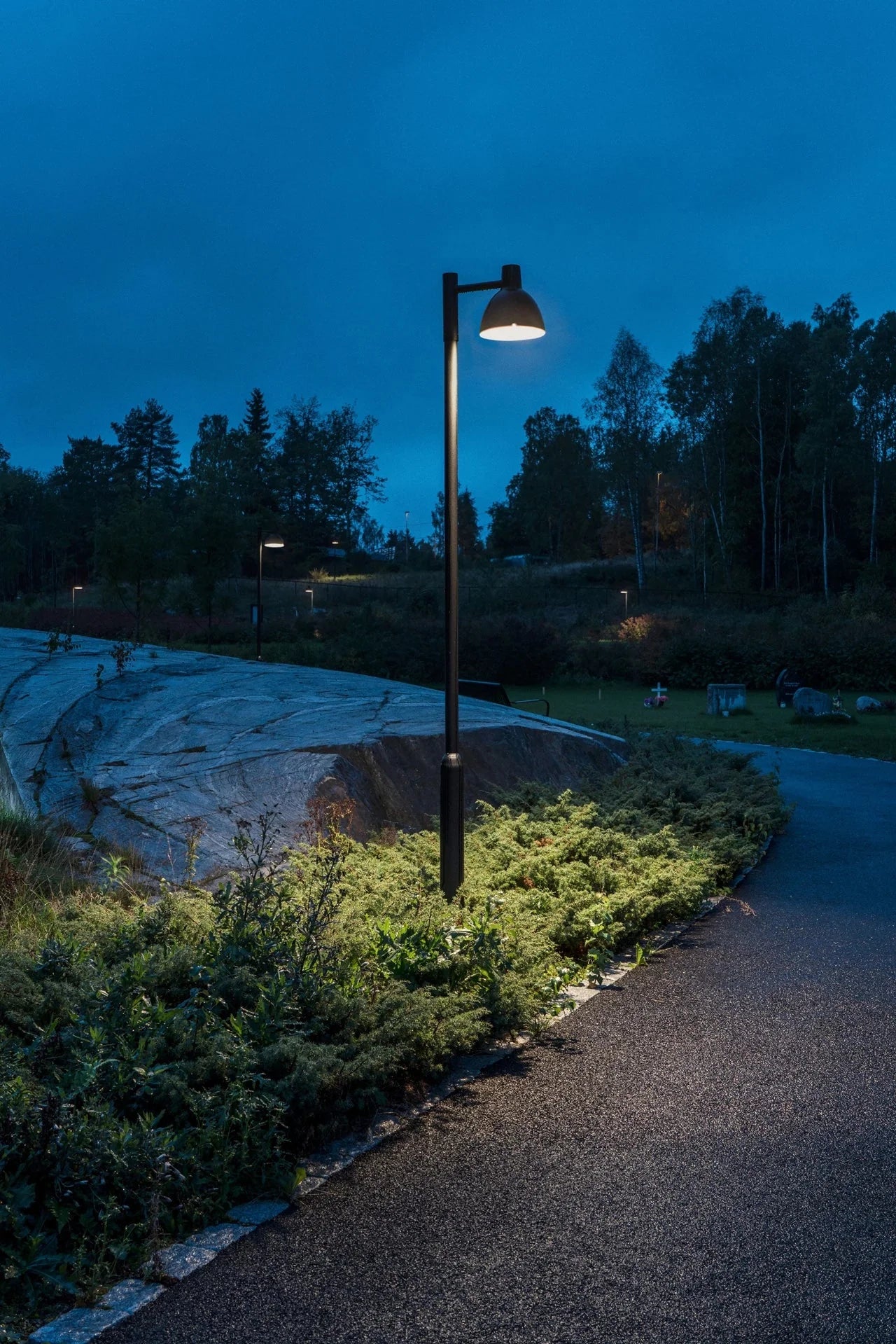 [product_category]-Louis Poulsen Toldbod 29 Post Class I Led 3000 K 20 W ø4.8 Cm, Black-Louis Poulsen-5703411909423-5747811531-LOU-4