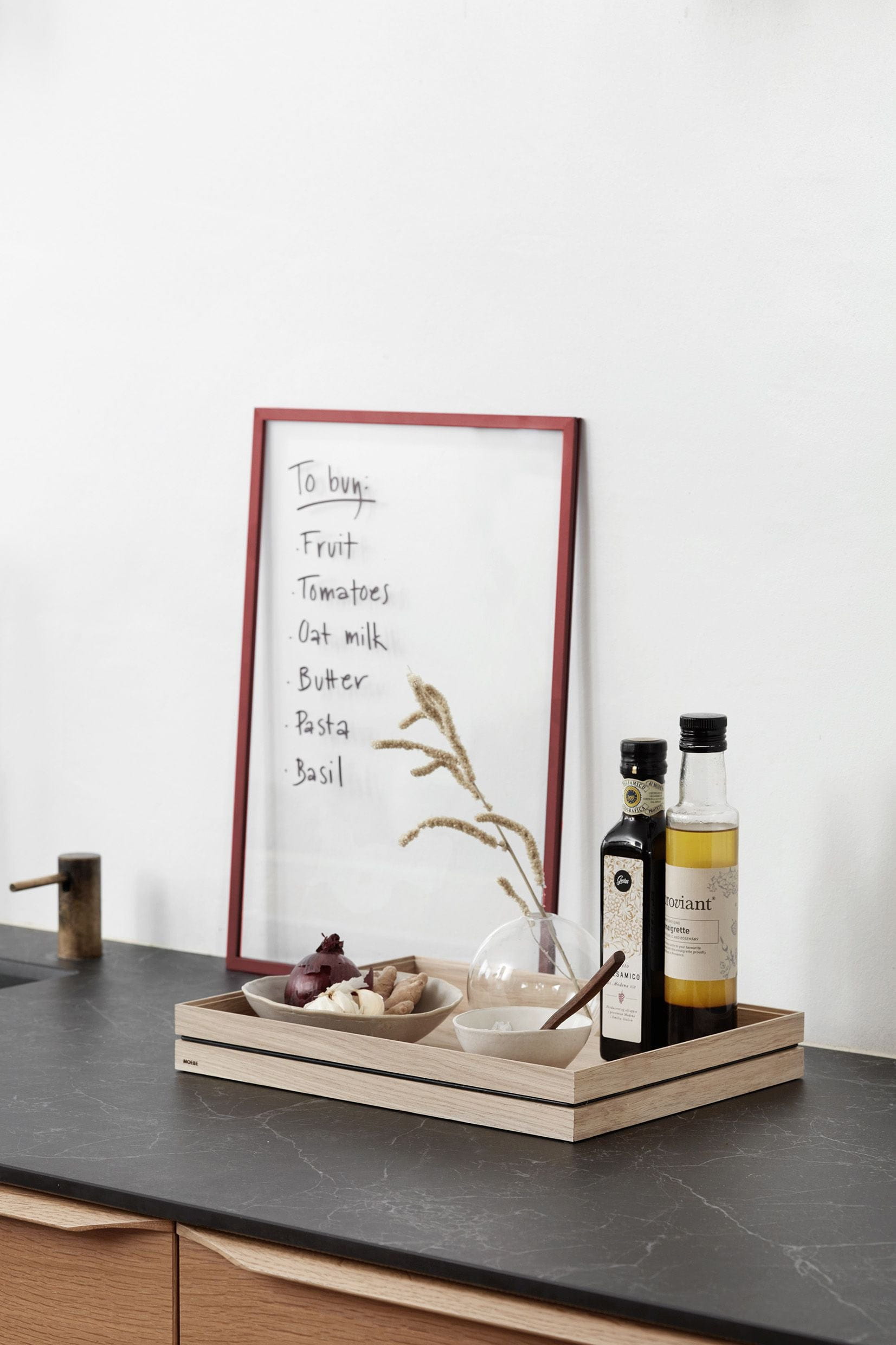 Moebe Frame A4, Red