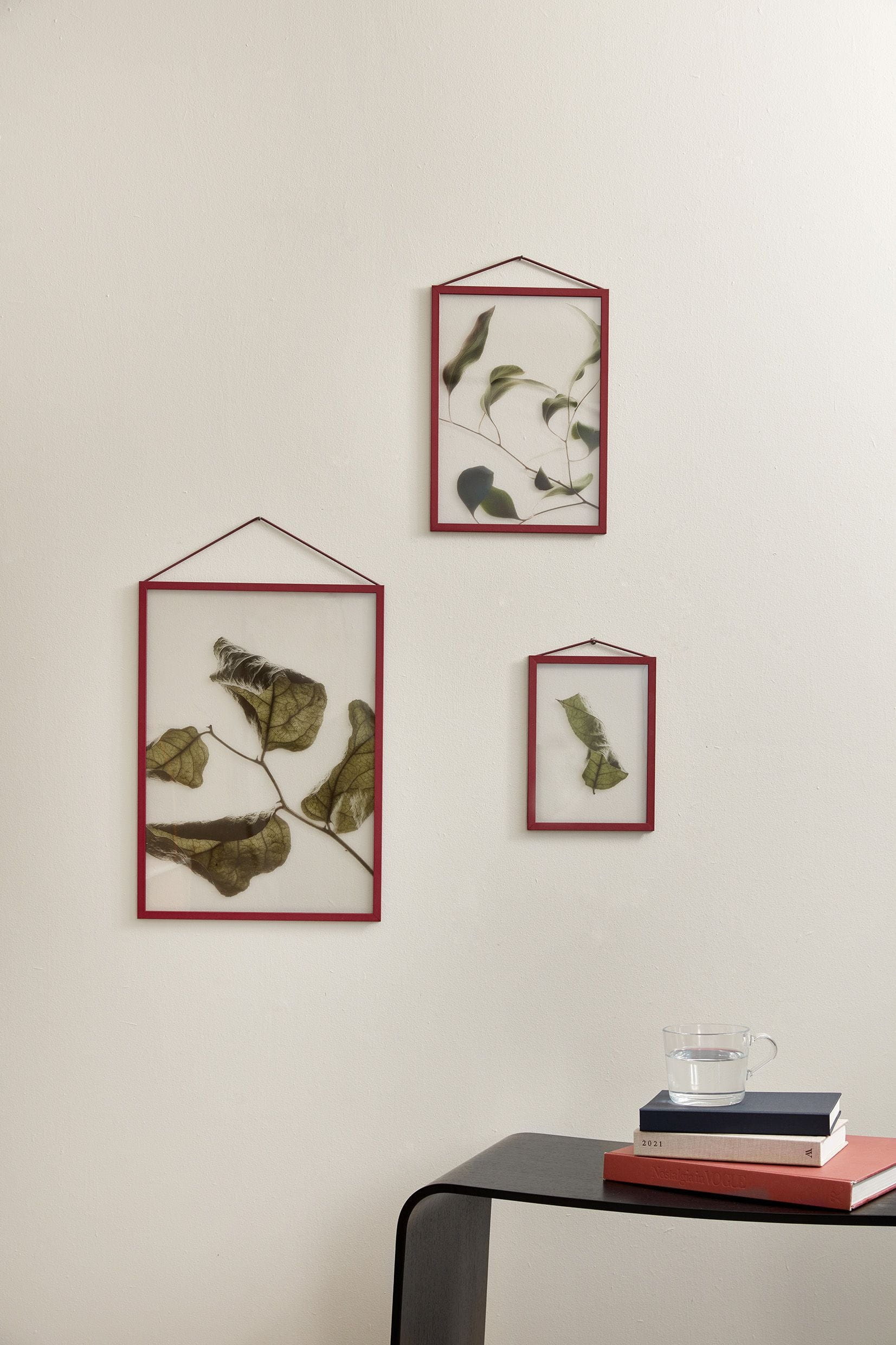 Moebe Frame A4, Red