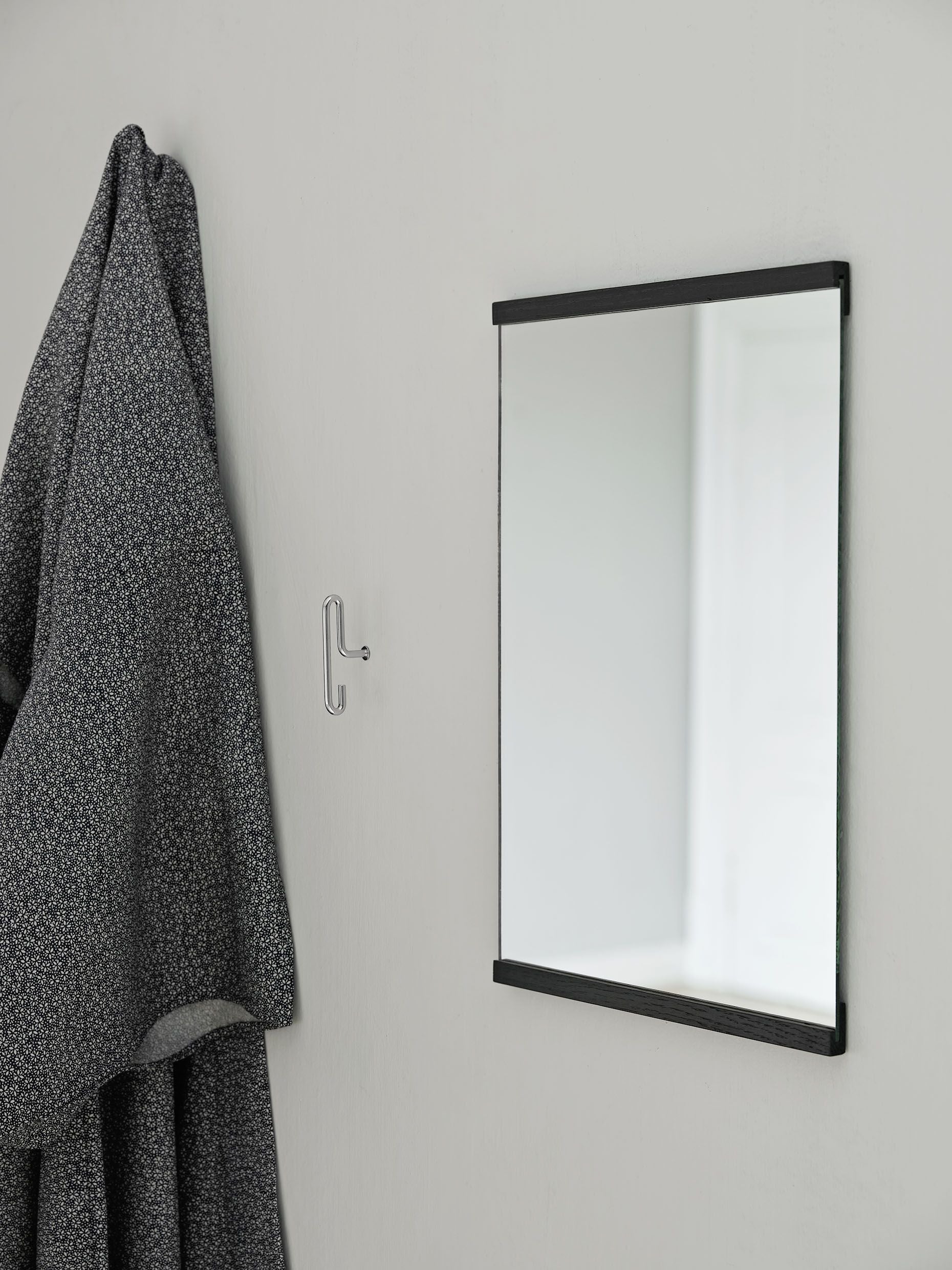 [product_category]-Moebe Rectangular Wall Mirror 71,9x50 Cm, Black-Moebe-5713520004810-RWM50X70BL-MOE-5