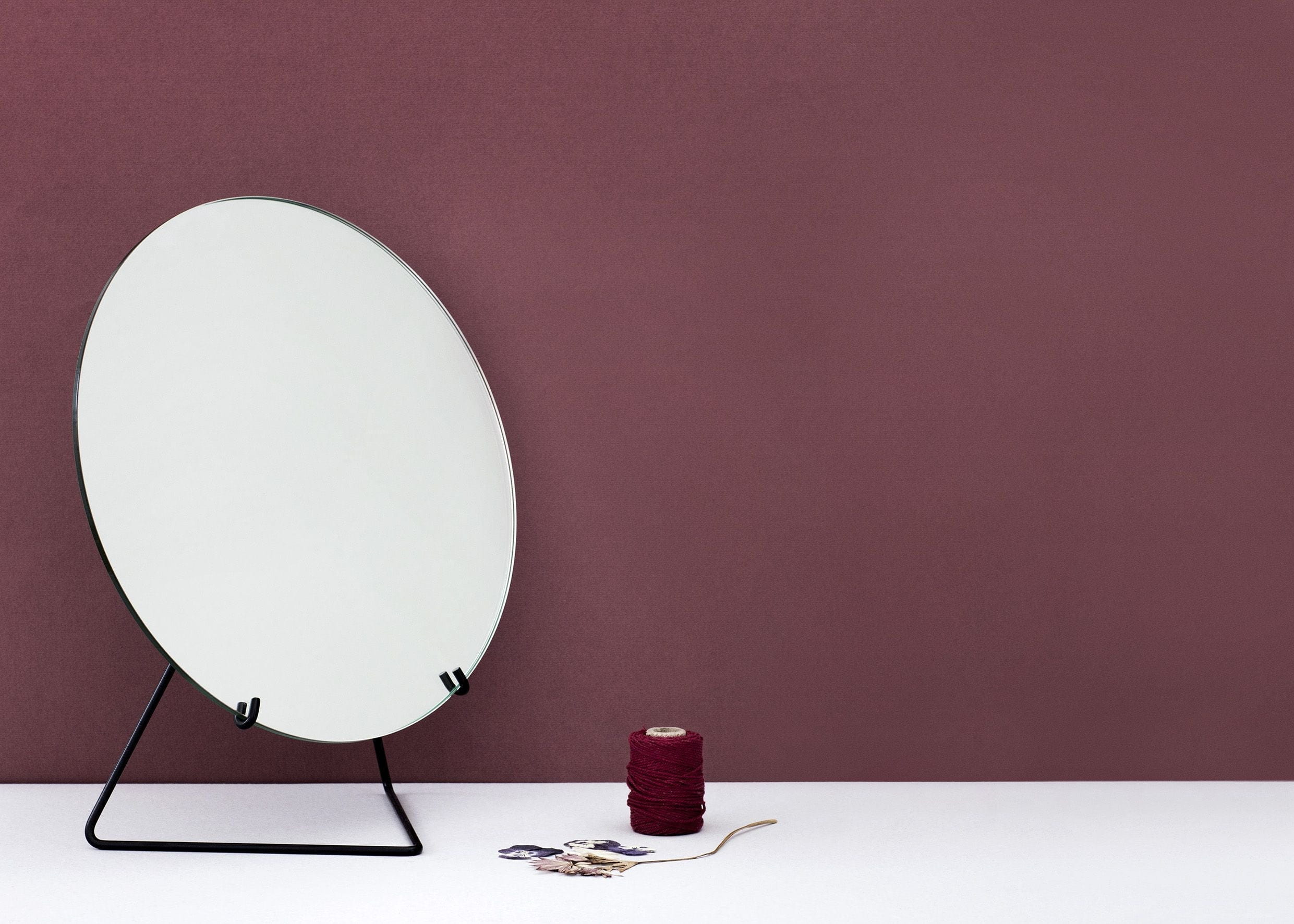 [product_category]-Moebe Standing Mirror ø20 Cm, Black-Moebe-5713520000225-MIBL20-MOE-4