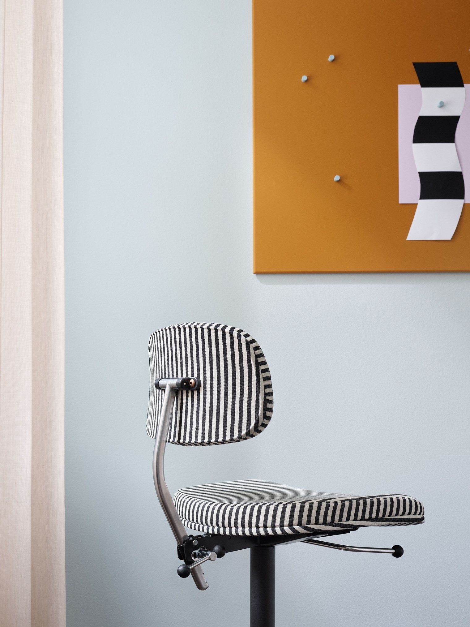 [product_category]-Montana Kevi 2534 U Office Chair, Mads Nørgaard/Aluminium-Montana Furniture-5715288170301-E2534U-MN01-43-MON-7