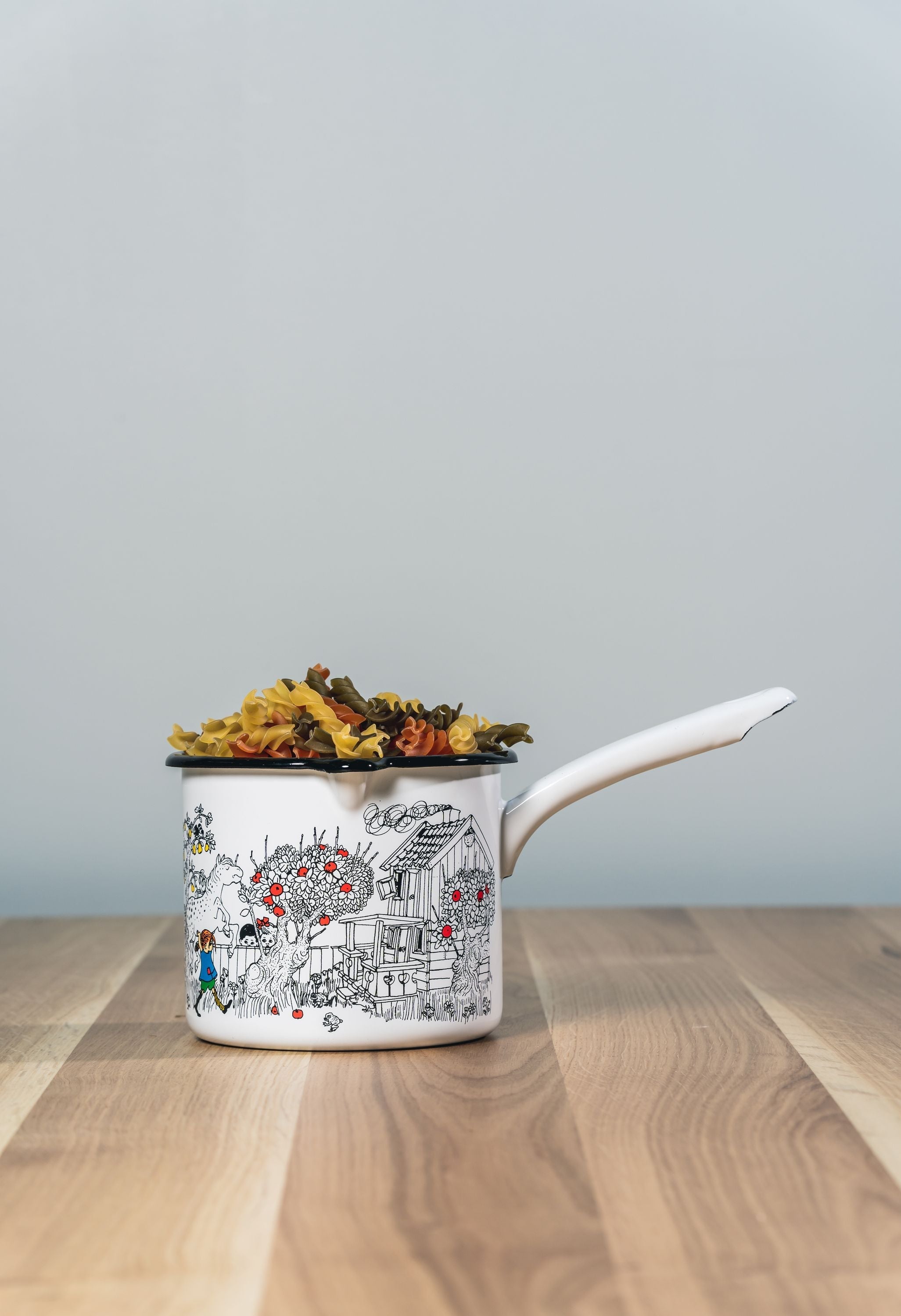 [product_category]-Muurla Pippi Longstocking Enamel Saucepan-Muurla-6416114967780-1404-130-01-MUU-4