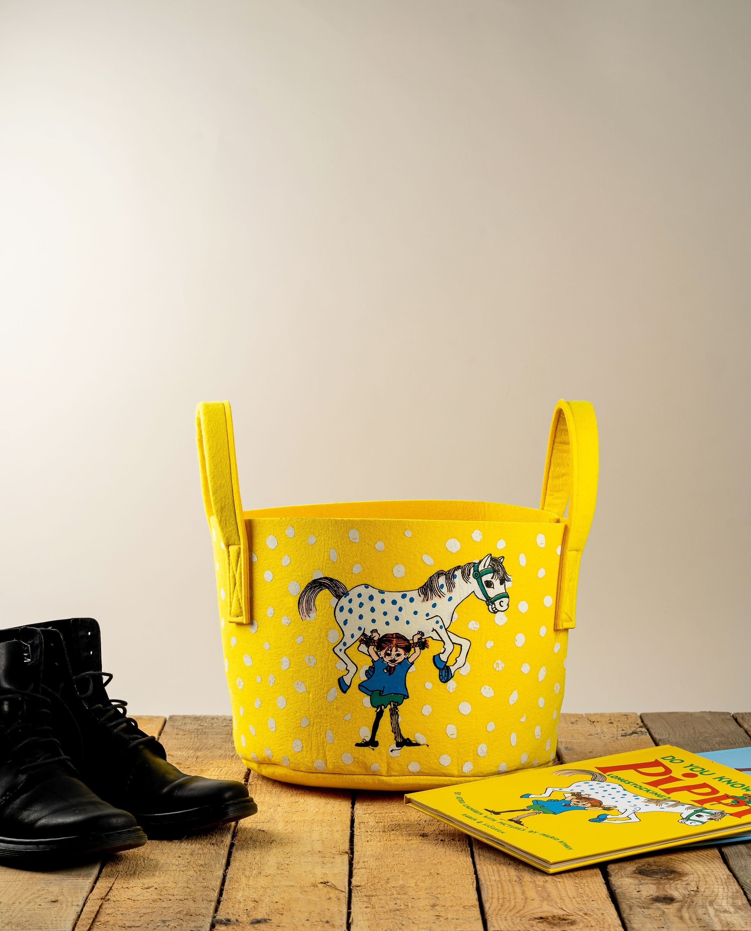 [product_category]-Muurla Pippi Longstocking Storage Basket, Pippi And The Horse, Yellow-Muurla-6416114966707-40-170-01-MUU-2