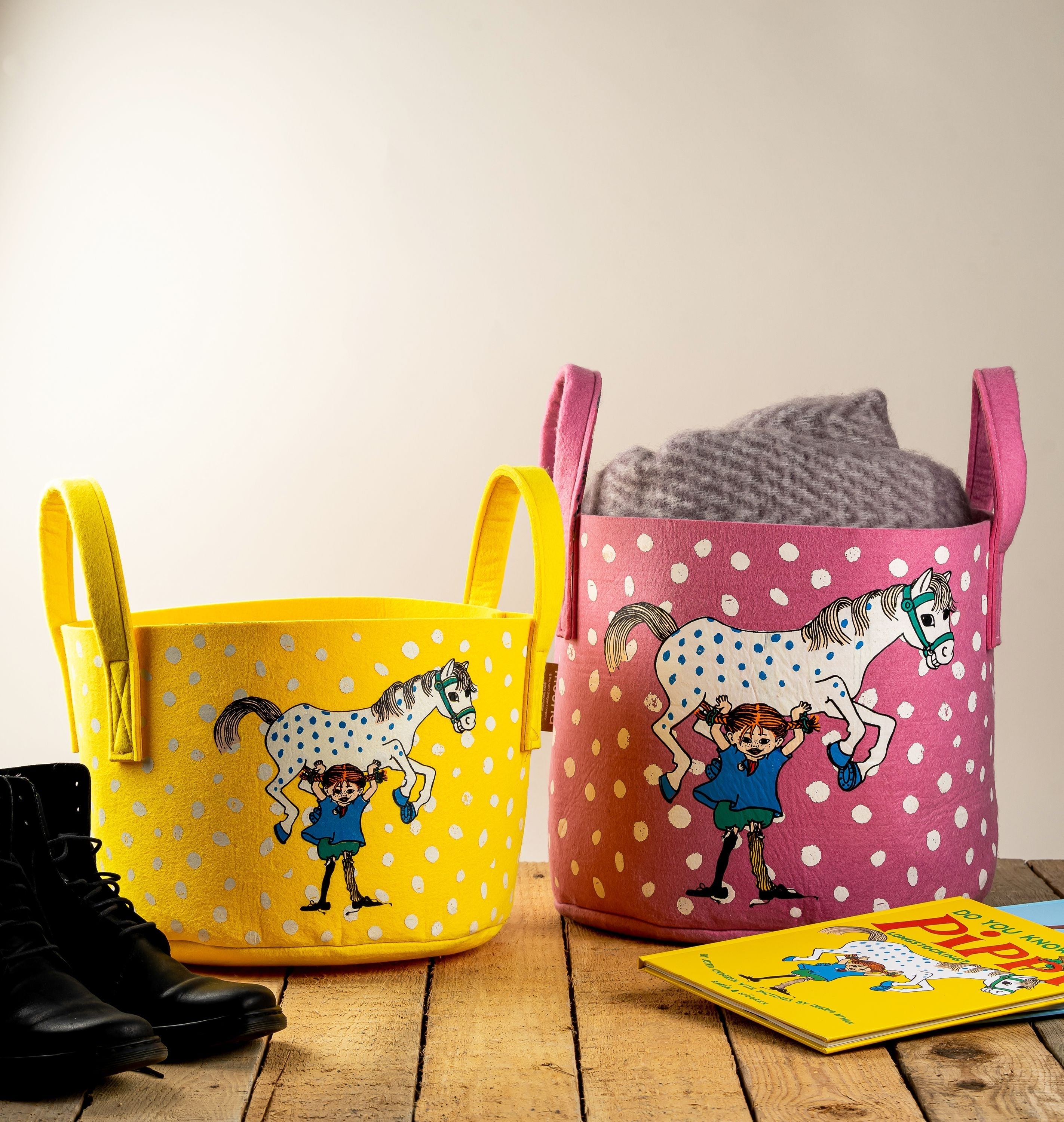 [product_category]-Muurla Pippi Longstocking Storage Basket, Pippi And The Horse, Yellow-Muurla-6416114966707-40-170-01-MUU-5