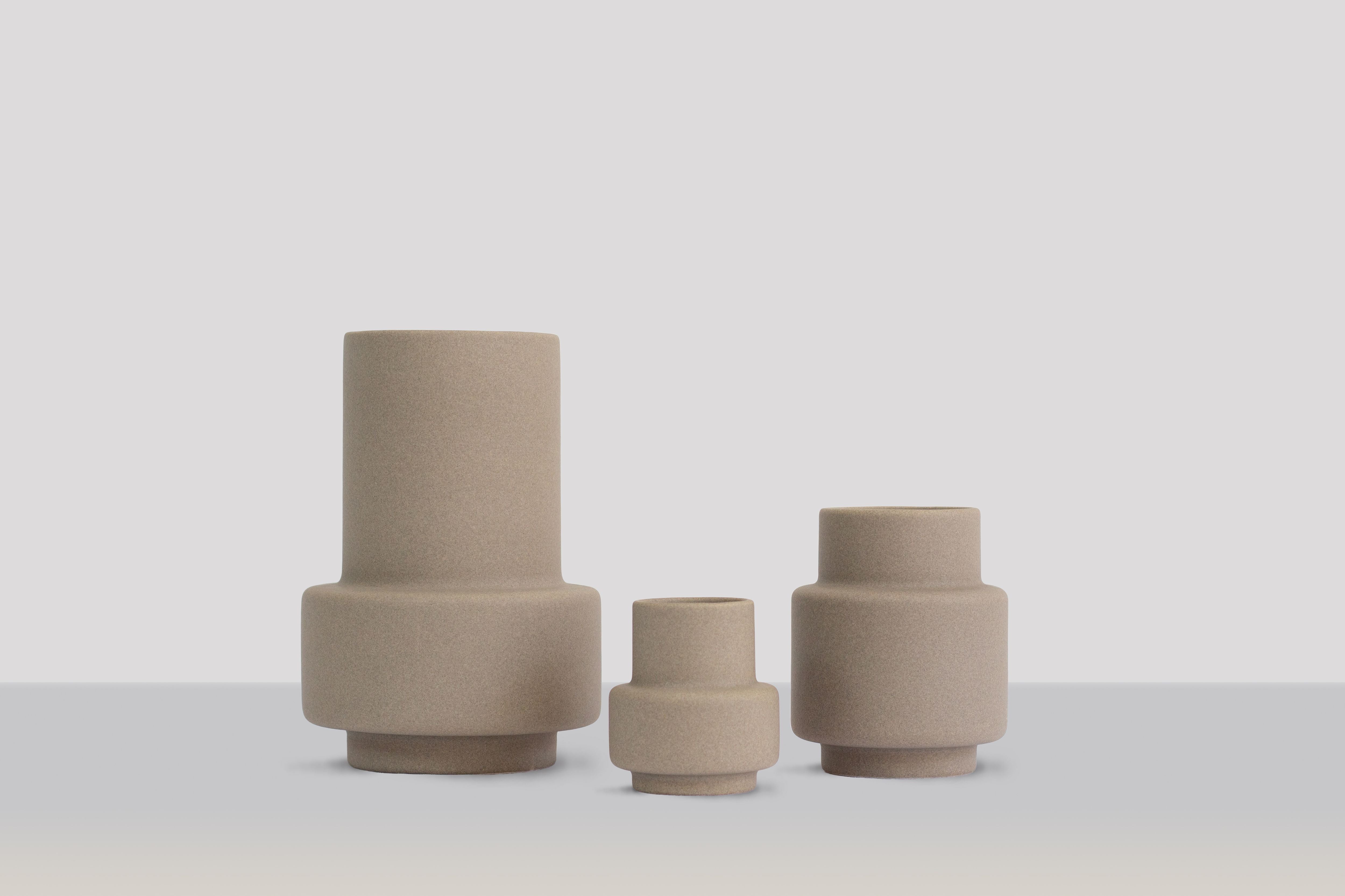 [product_category]-Ro Collection Hurricane Ceramic Vase Medium, Light Stone-Ro Collection-5712129036697-RD1143-040-G-ROC-3