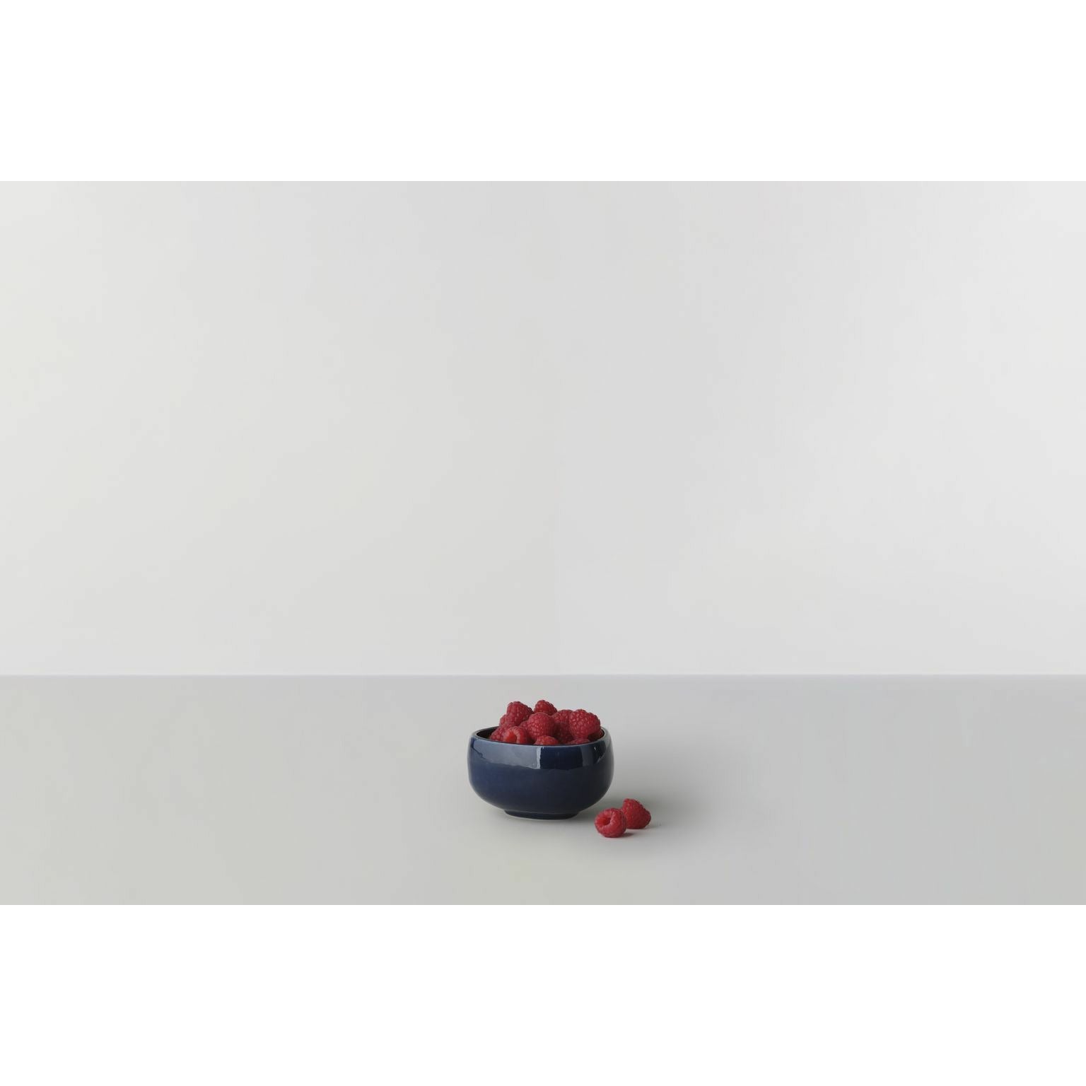 Ro Collection No. 38 Bowl, Ultramarine