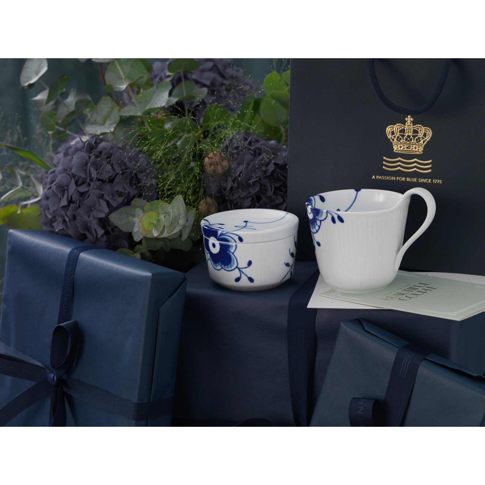 [product_category]-Royal Copenhagen Blue Fluted Mega Jug, 1,6l-Royal Copenhagen-5705140730071-1023877-ROY-7