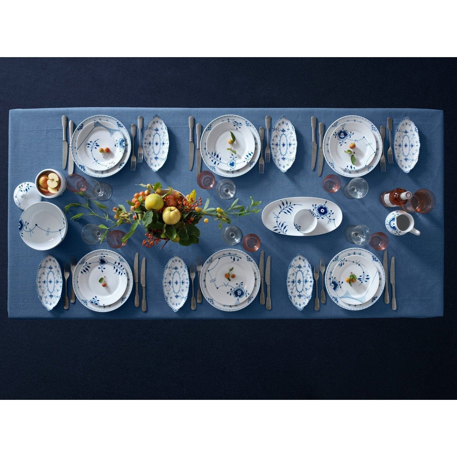 [product_category]-Royal Copenhagen Blue Fluted Mega Plate, 22cm-Royal Copenhagen-5705140635918-1017365-ROY-4