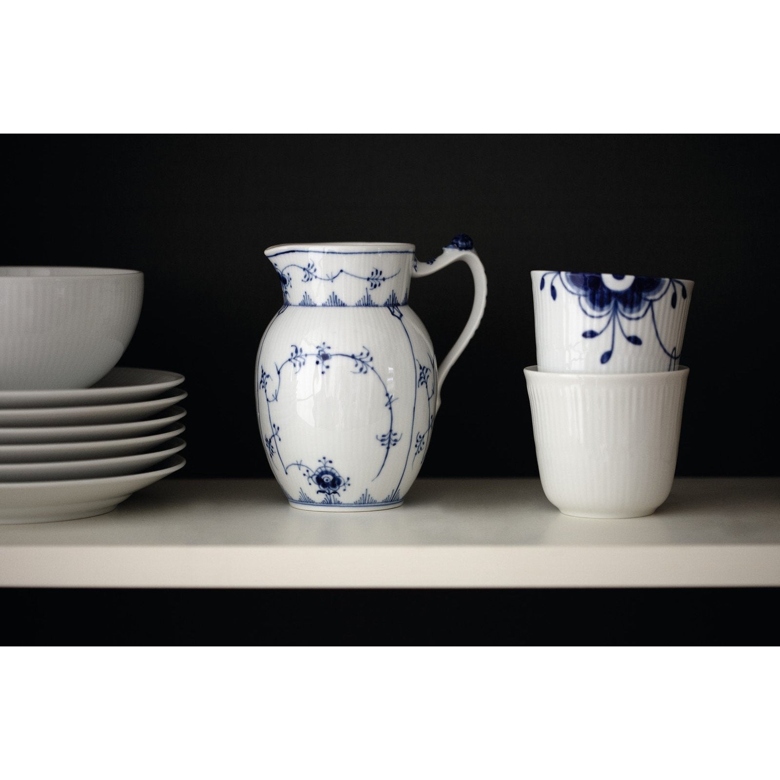 [product_category]-Royal Copenhagen Blue Fluted Mega Thermal Mug, 26cl-Royal Copenhagen-5705140027942-1017355-ROY-8