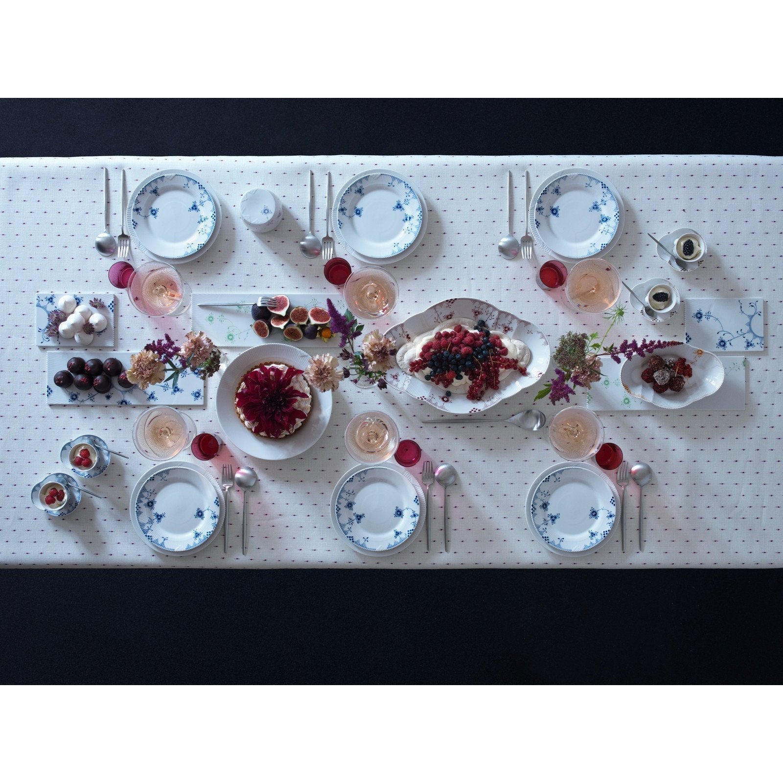 [product_category]-Royal Copenhagen Elements White Plate, 28cm-Royal Copenhagen-5705140706168-1017499-ROY-4